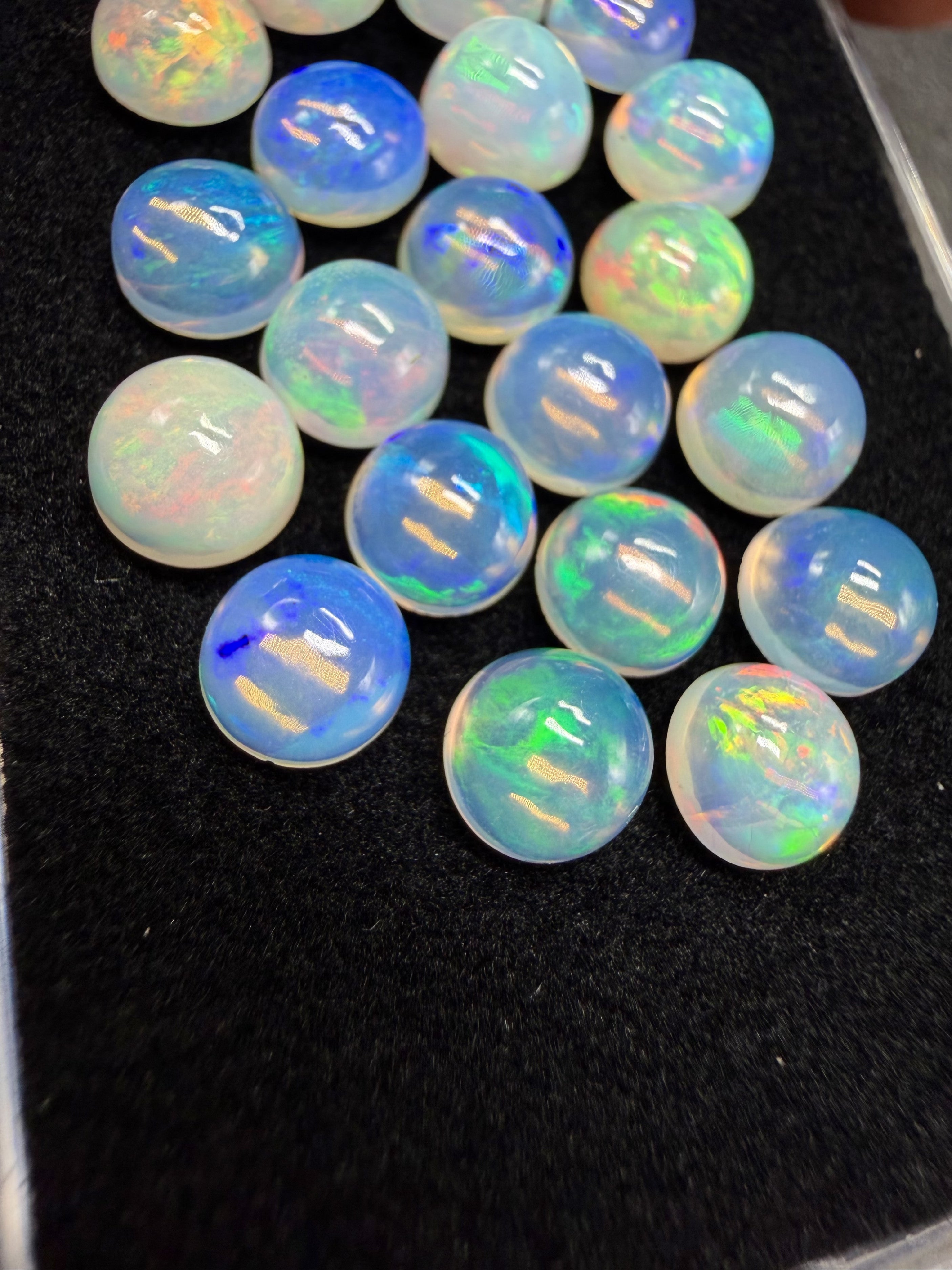 20 pcs precious opal cabochons – Welo, Ethiopia - OPK131