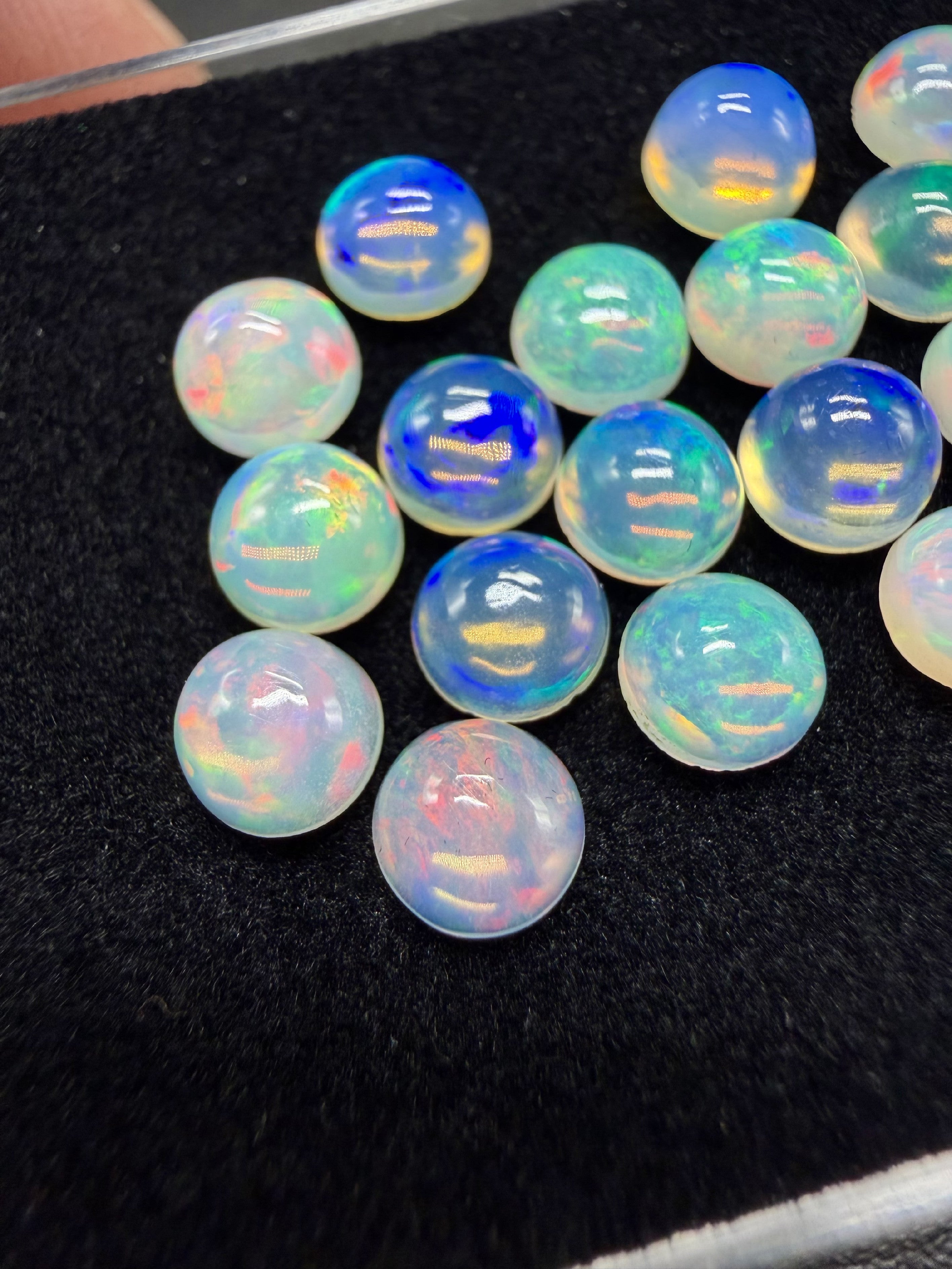 20 pcs precious opal cabochons – Welo, Ethiopia - OPK132