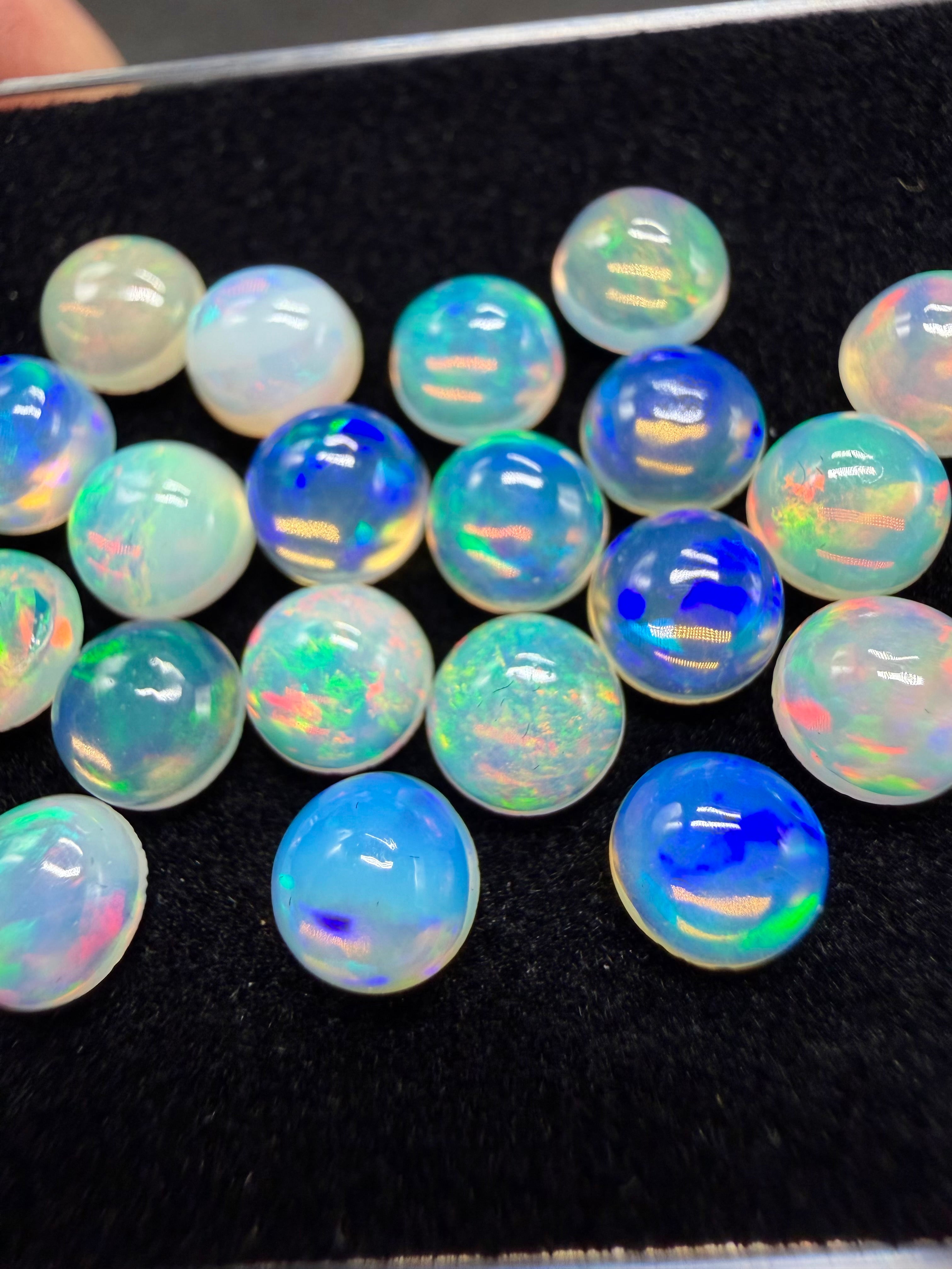 20 pcs precious opal cabochons – Welo, Ethiopia - OPK132