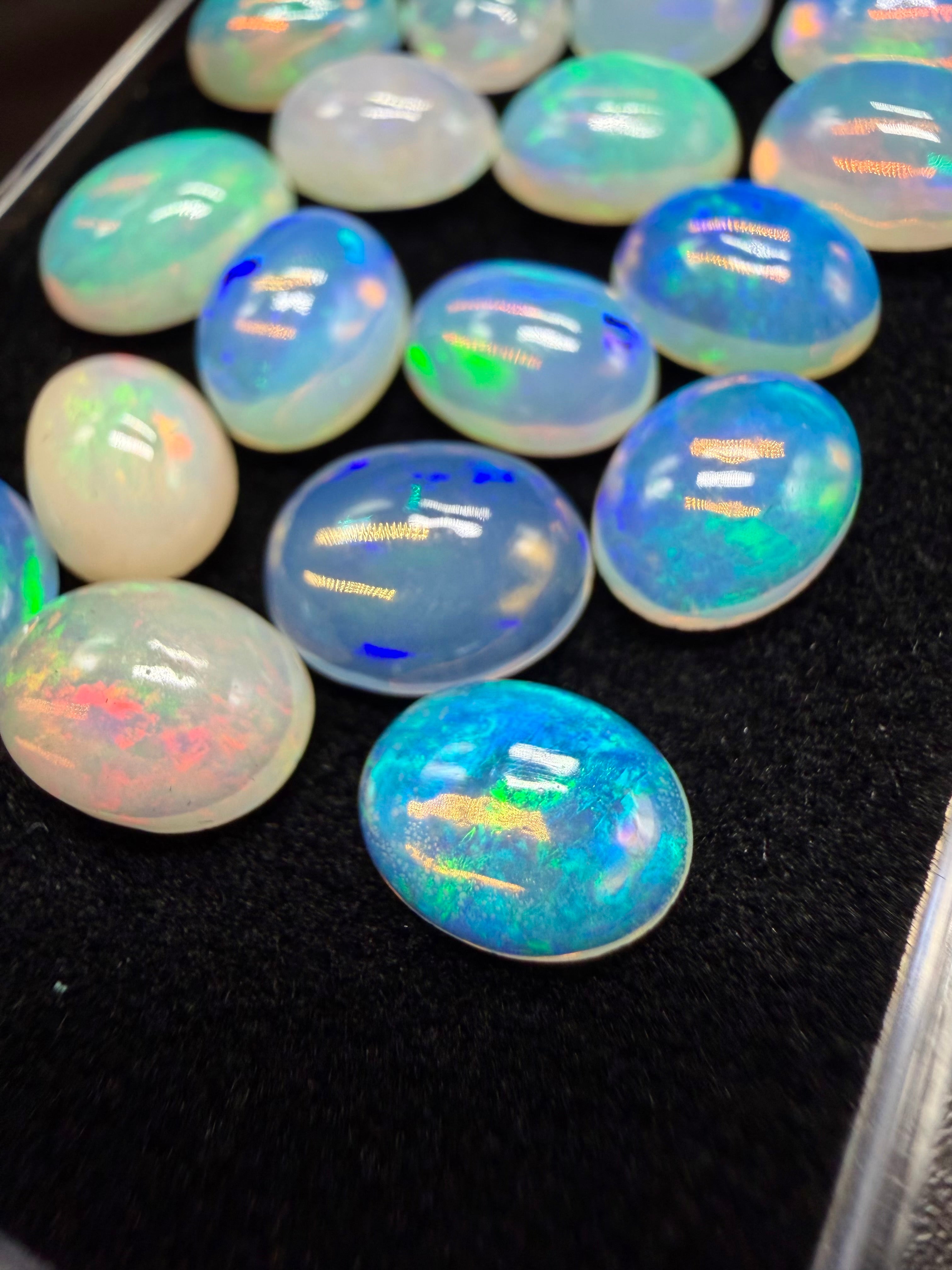 20 pcs precious opal cabochons – Welo, Ethiopia - OPK133