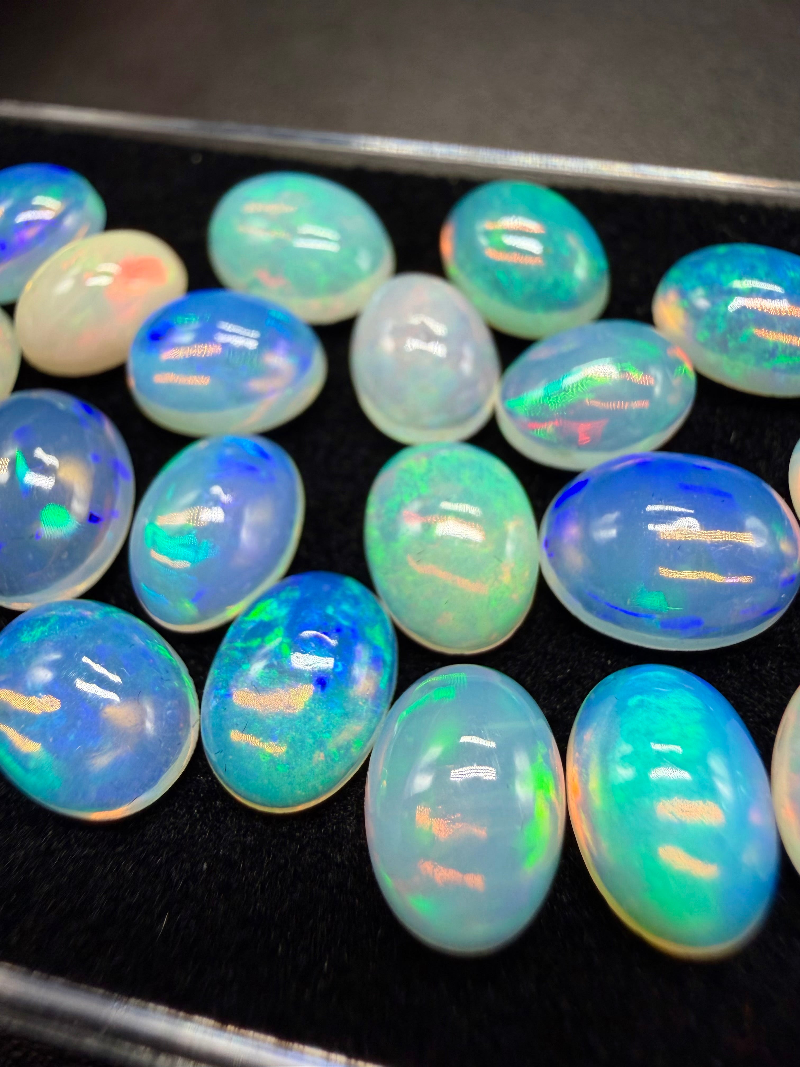 20 pcs precious opal cabochons – Welo, Ethiopia - OPK133
