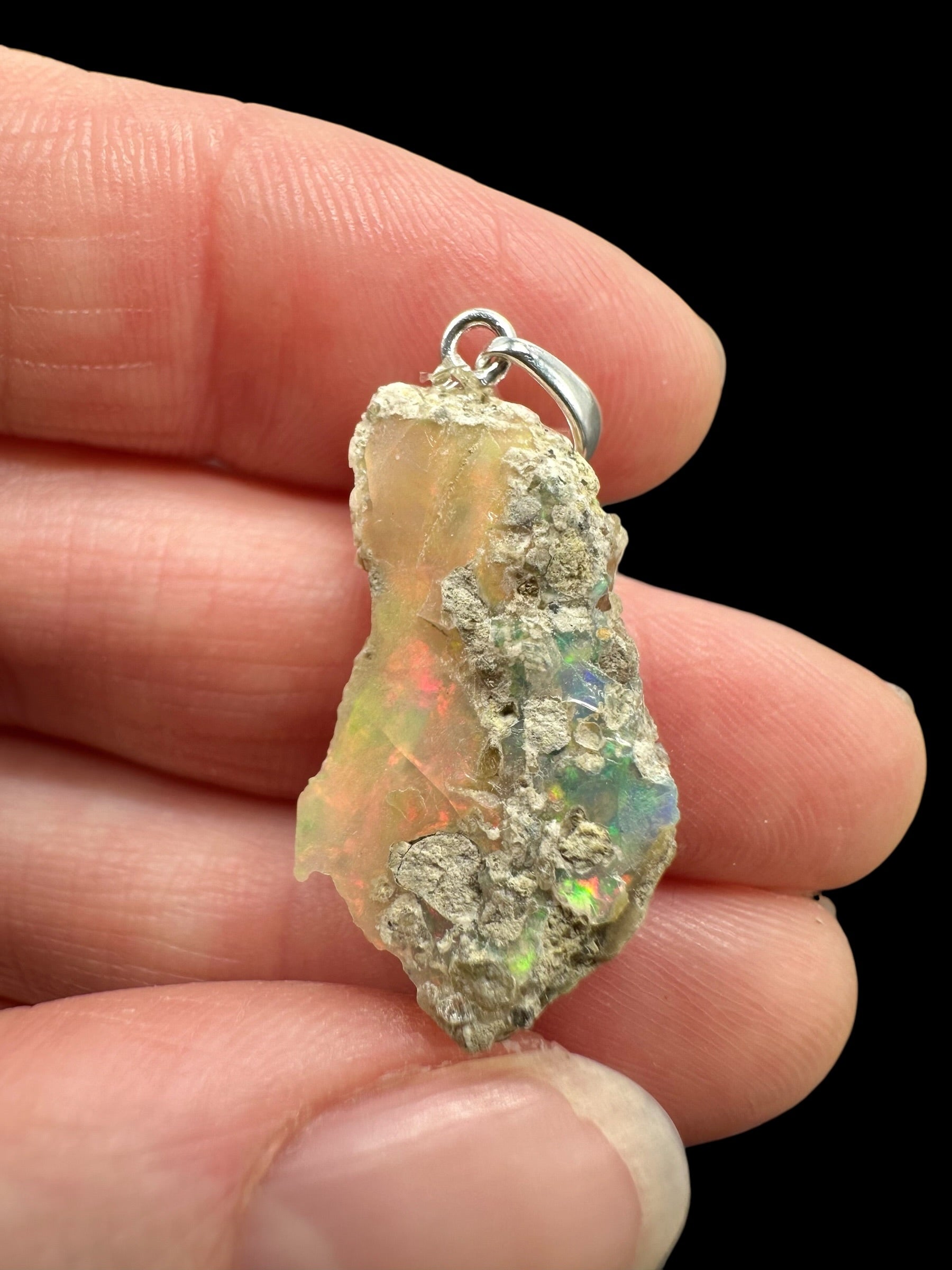 Silver precious opal pendant - SP/OP081