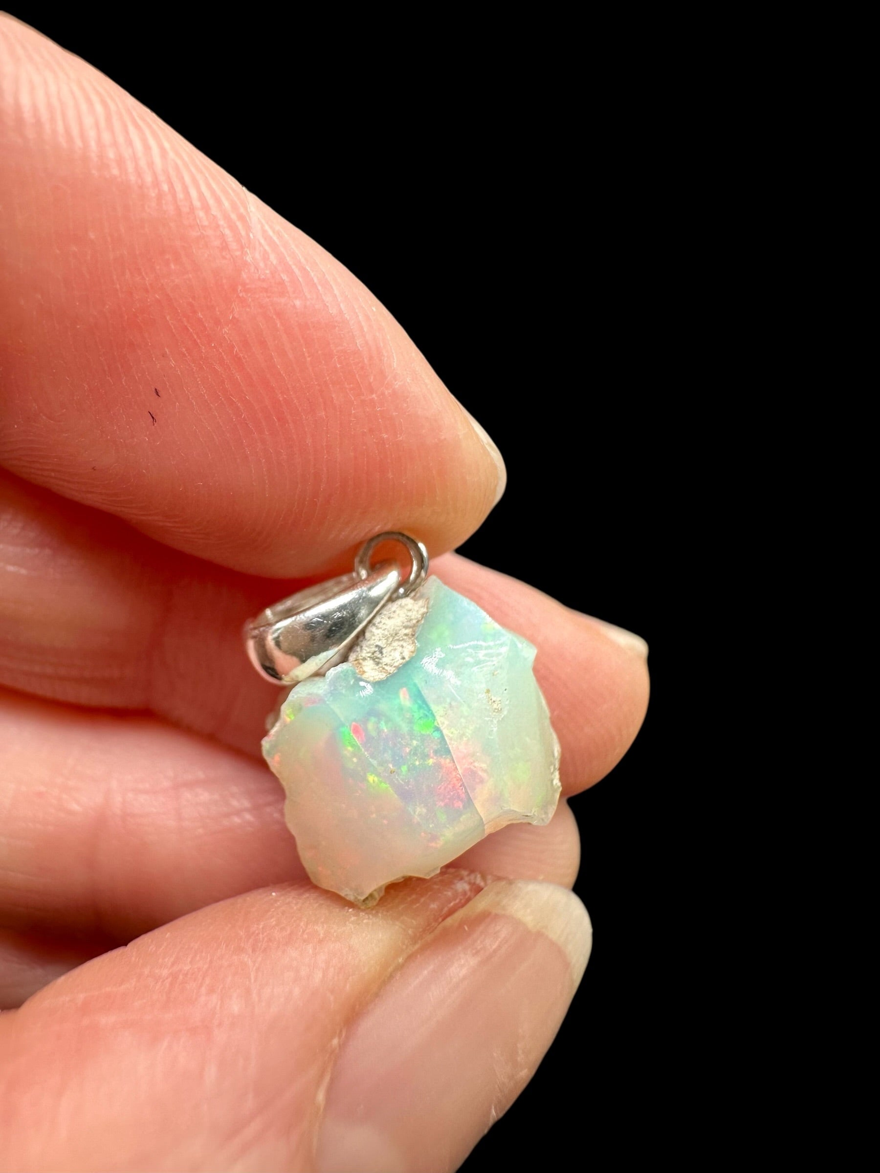 Silver precious opal pendant - SP/OP083