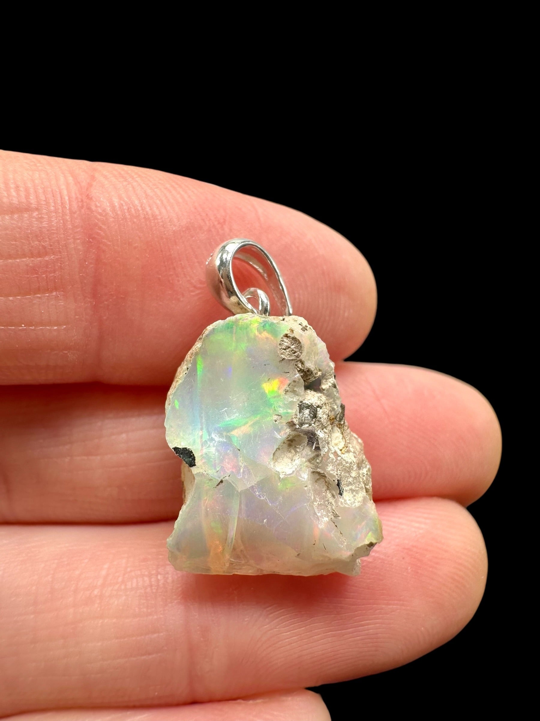 Silver precious opal pendant - SP/OP092