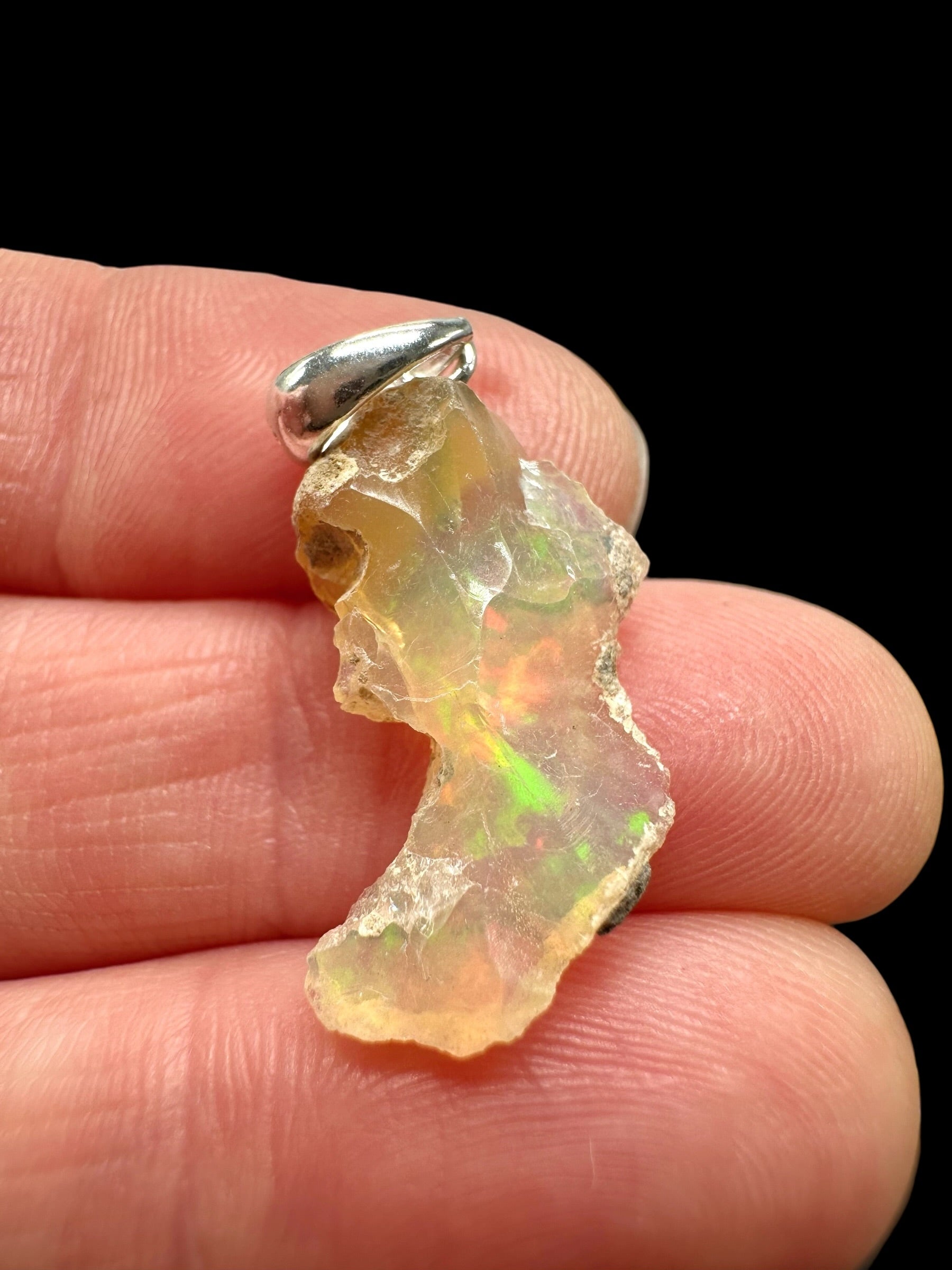 Silver precious opal pendant - SP/OP096