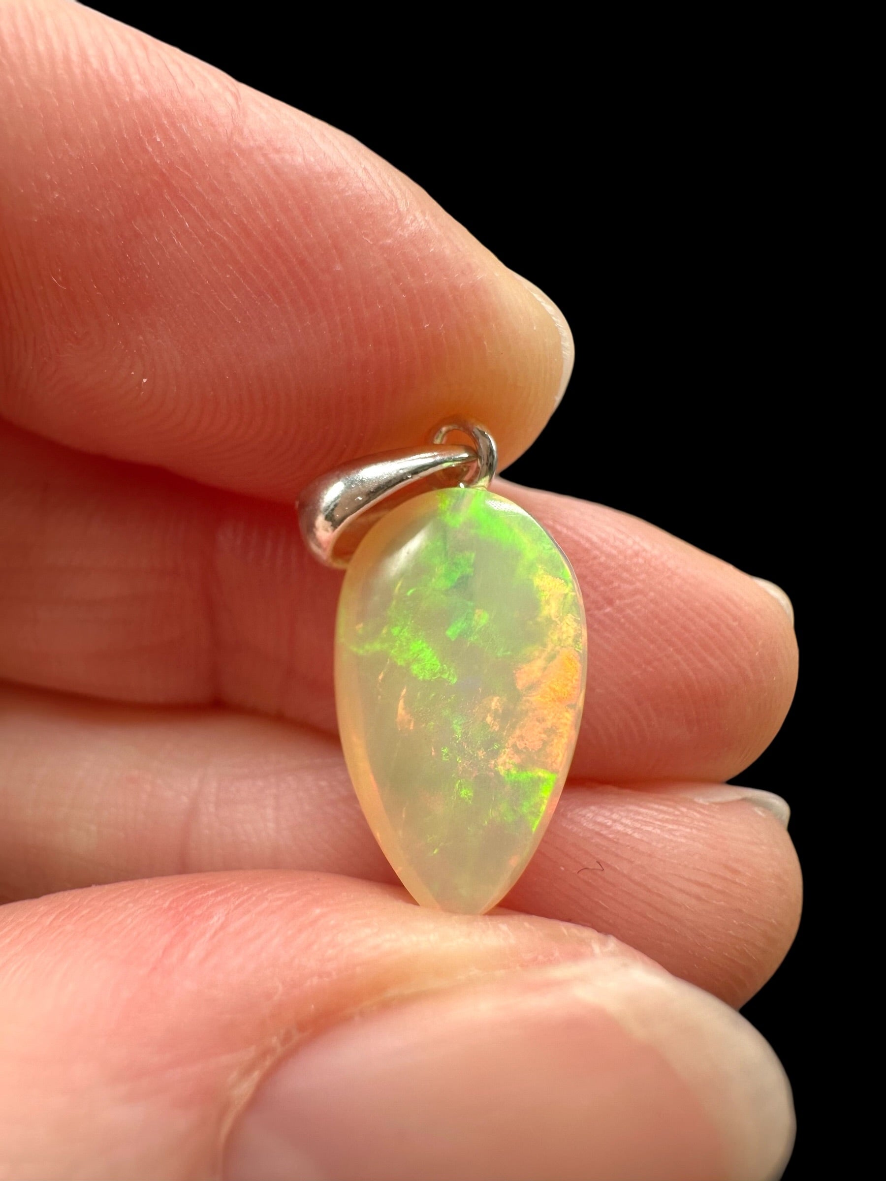 Silver faceted precious opal pendant - SP/OP109
