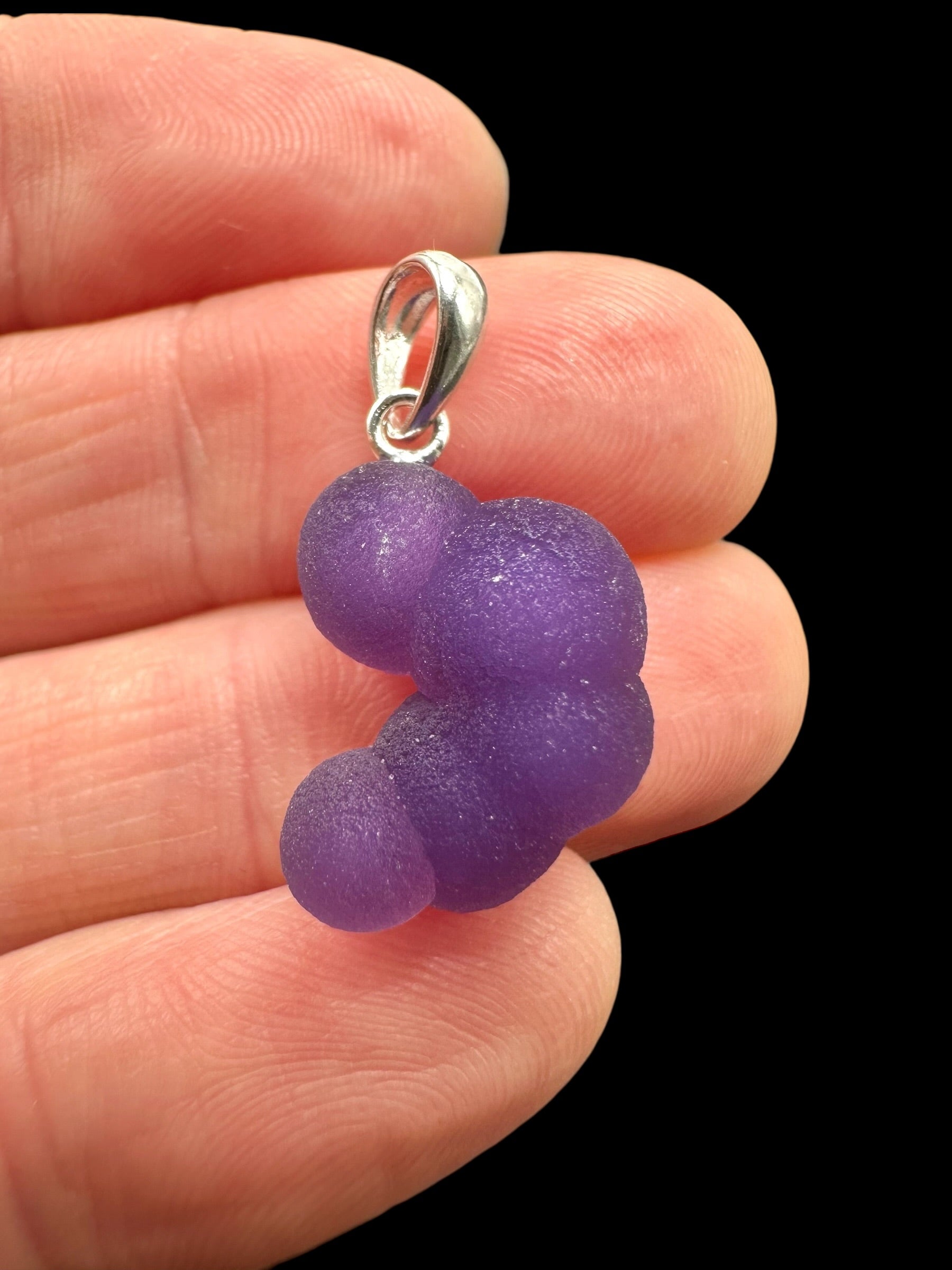 Silver grape chalcedony pendant - SP/HCH009