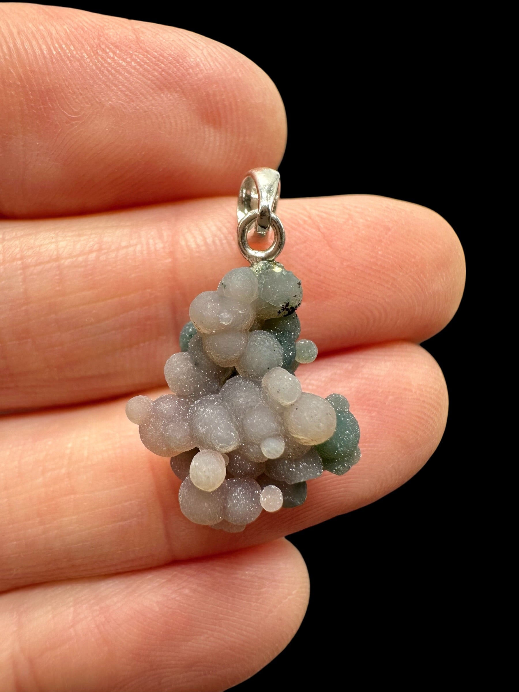 Silver grape chalcedony pendant - SP/HCH035