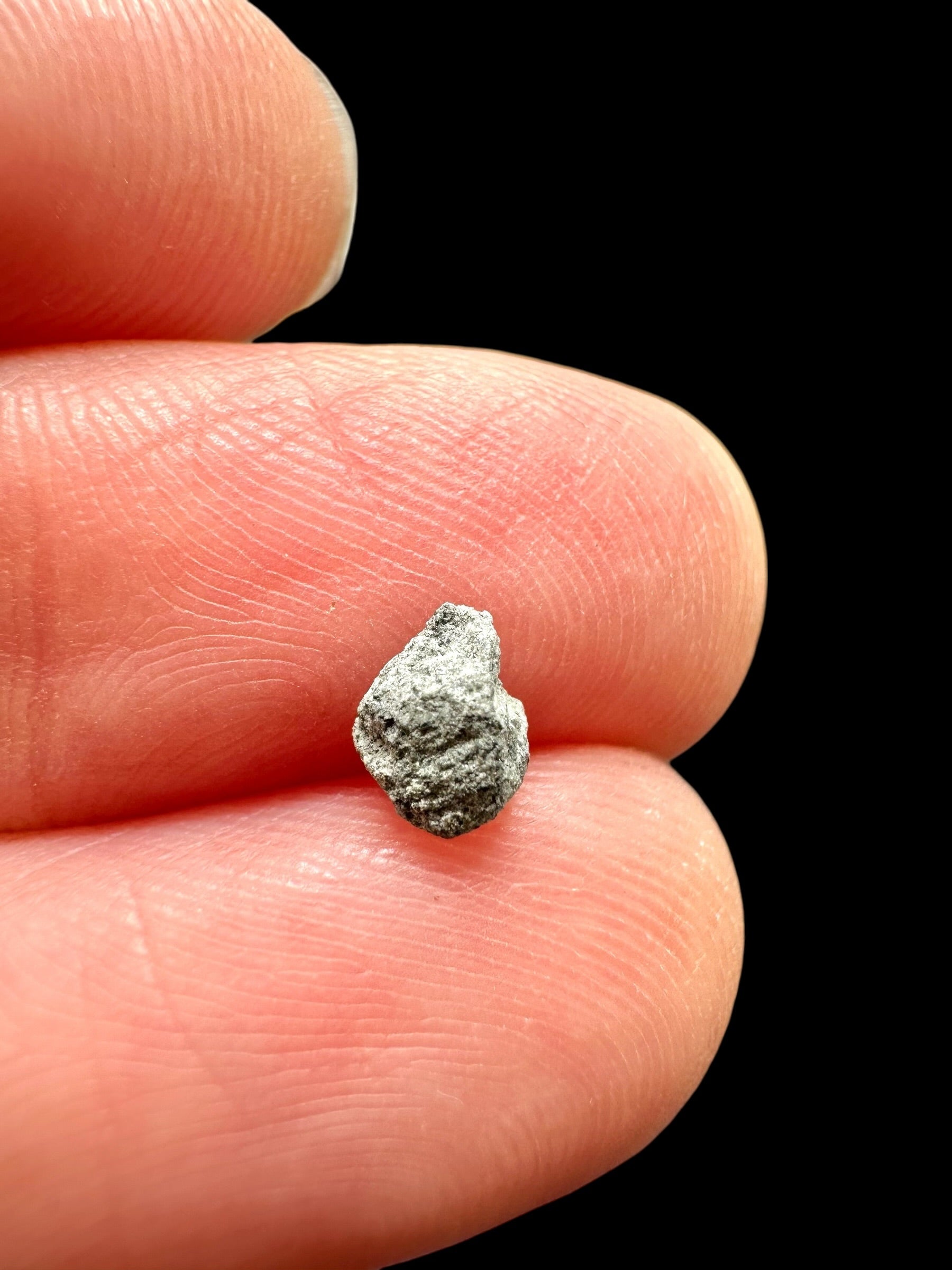 Meteorite Bensour 0,08g – Morocco - MEBS34