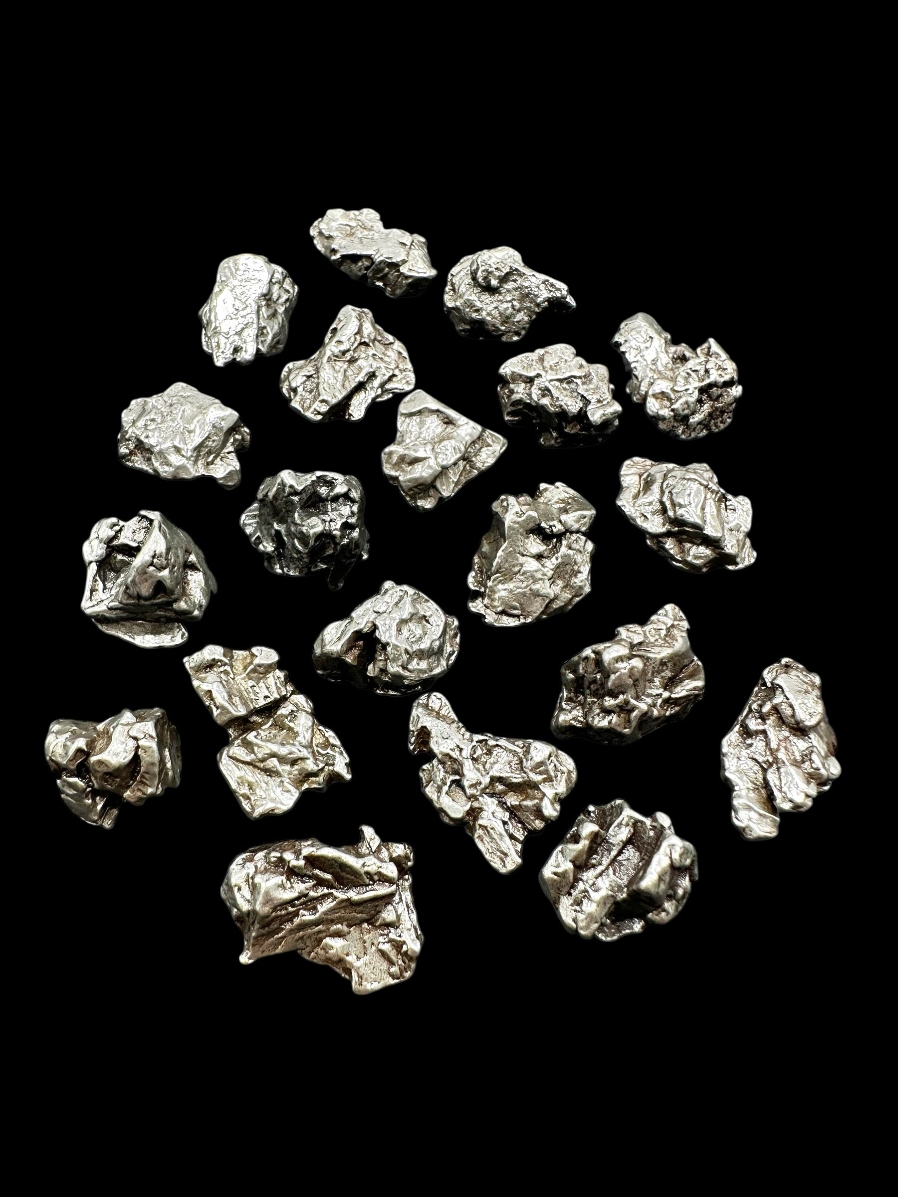 Meteorite Campo del Cielo 8-10g – Argentina / random piece - ZM398