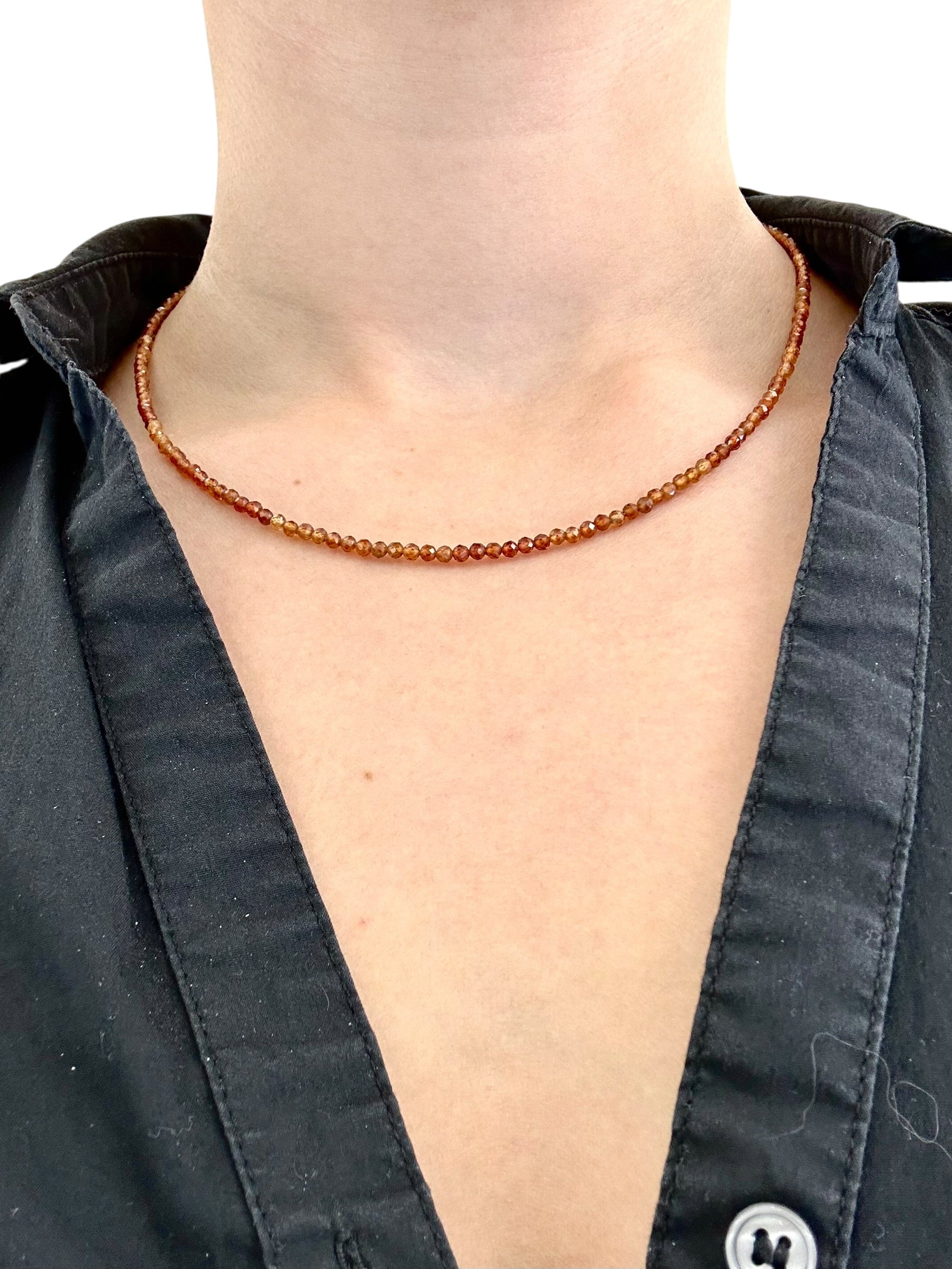 Garnet-hessonite necklace 45 cm (3mm)