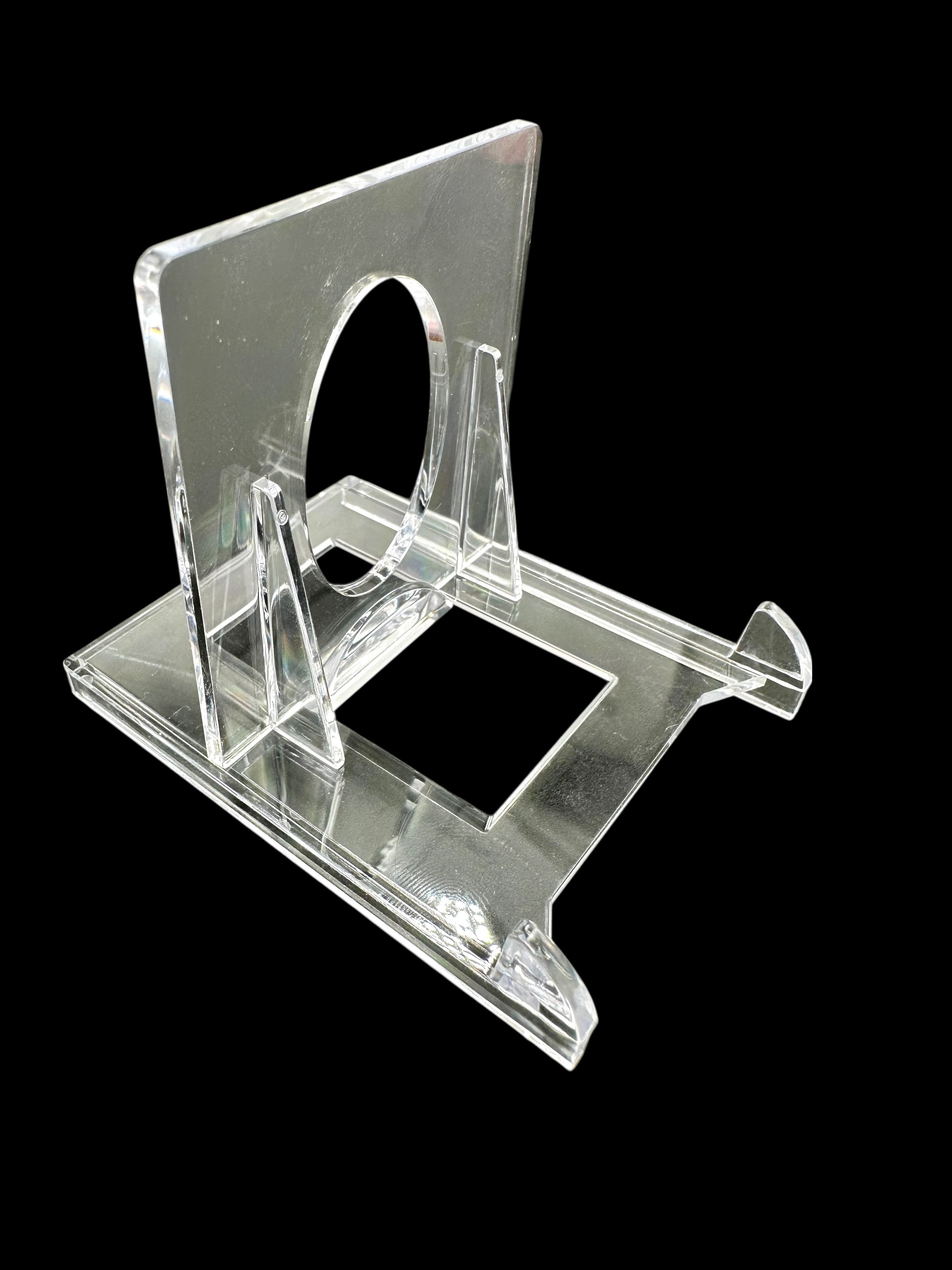 Plastic stand – small - STOJ15