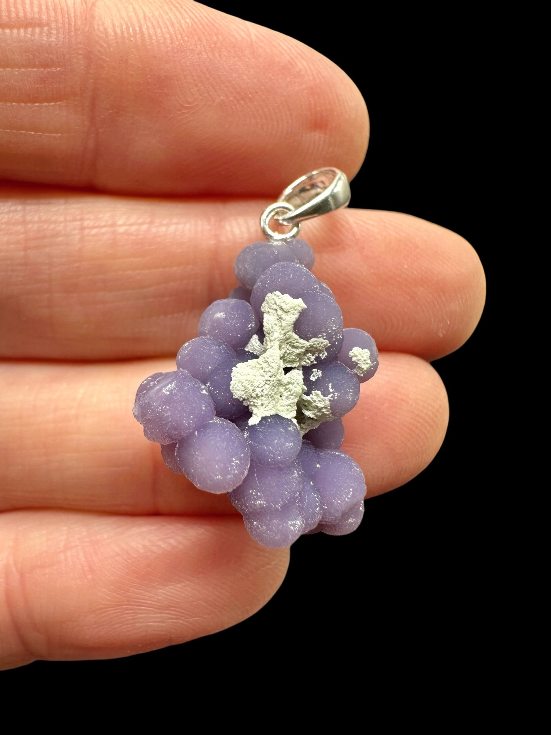 Silver grape chalcedony pendant - SP/HCH039