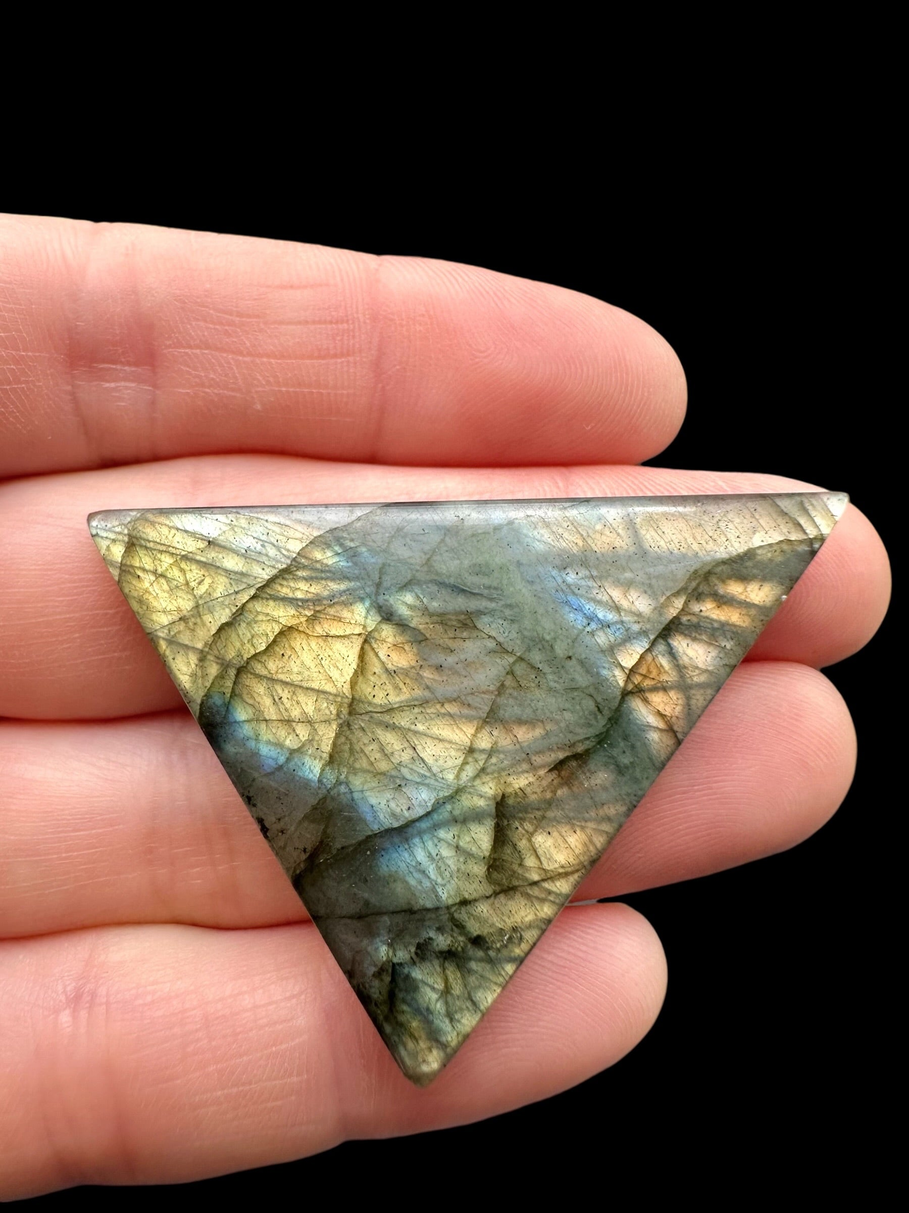 Labradorite cabochon – Madagascar