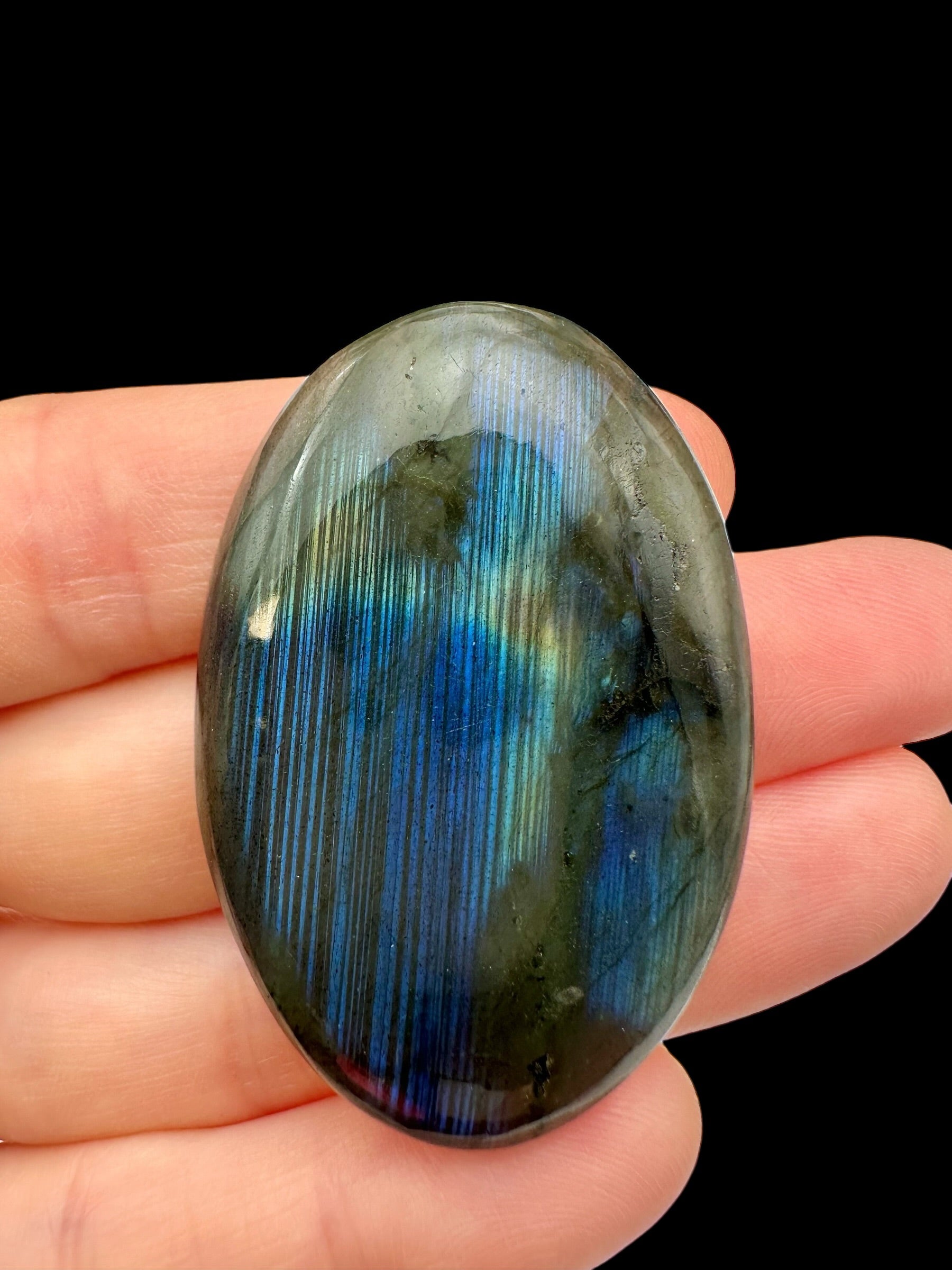 Labradorite cabochon – Madagascar