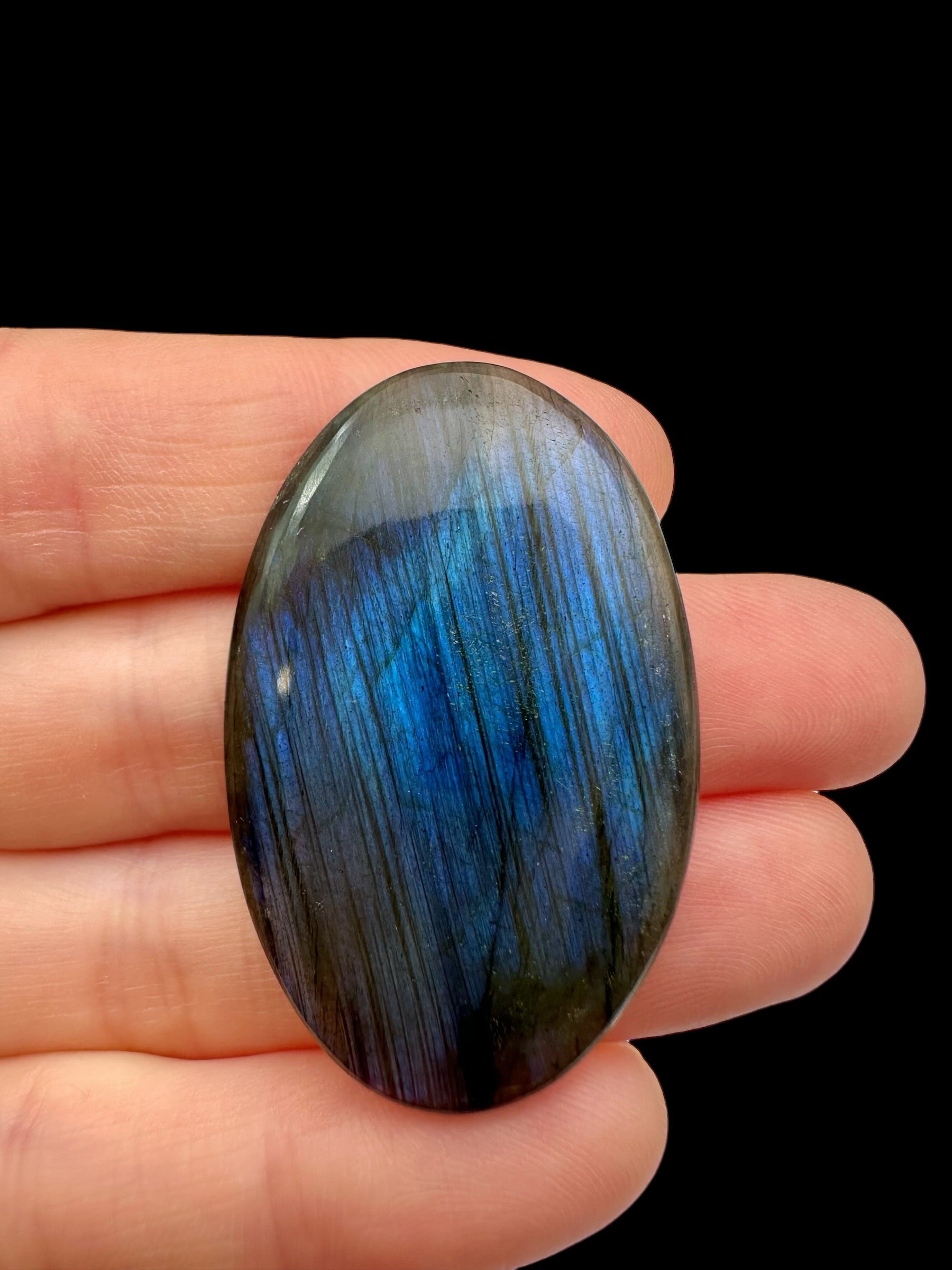 Labradorite cabochon – Madagascar