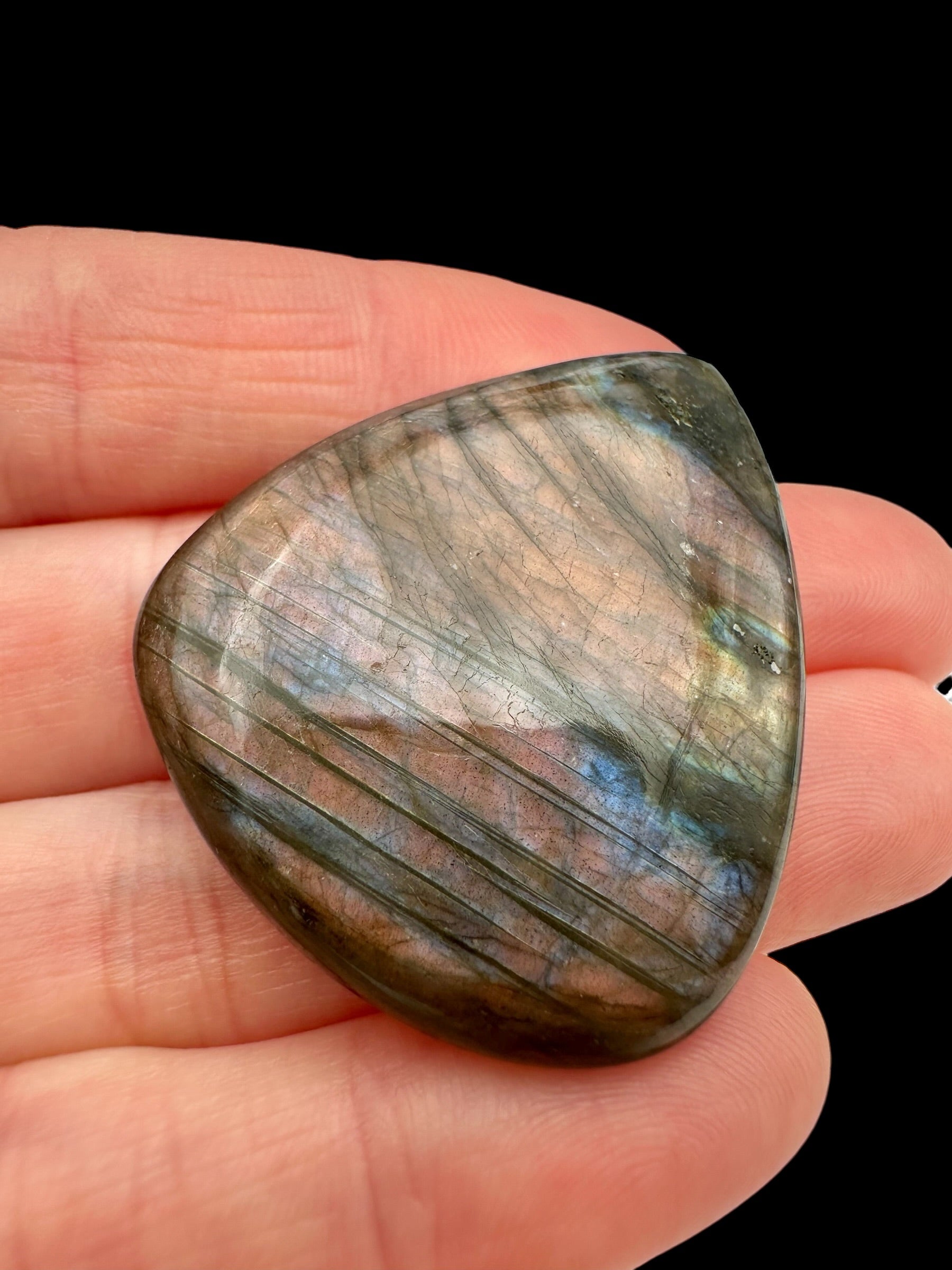 Labradorite cabochon – Madagascar