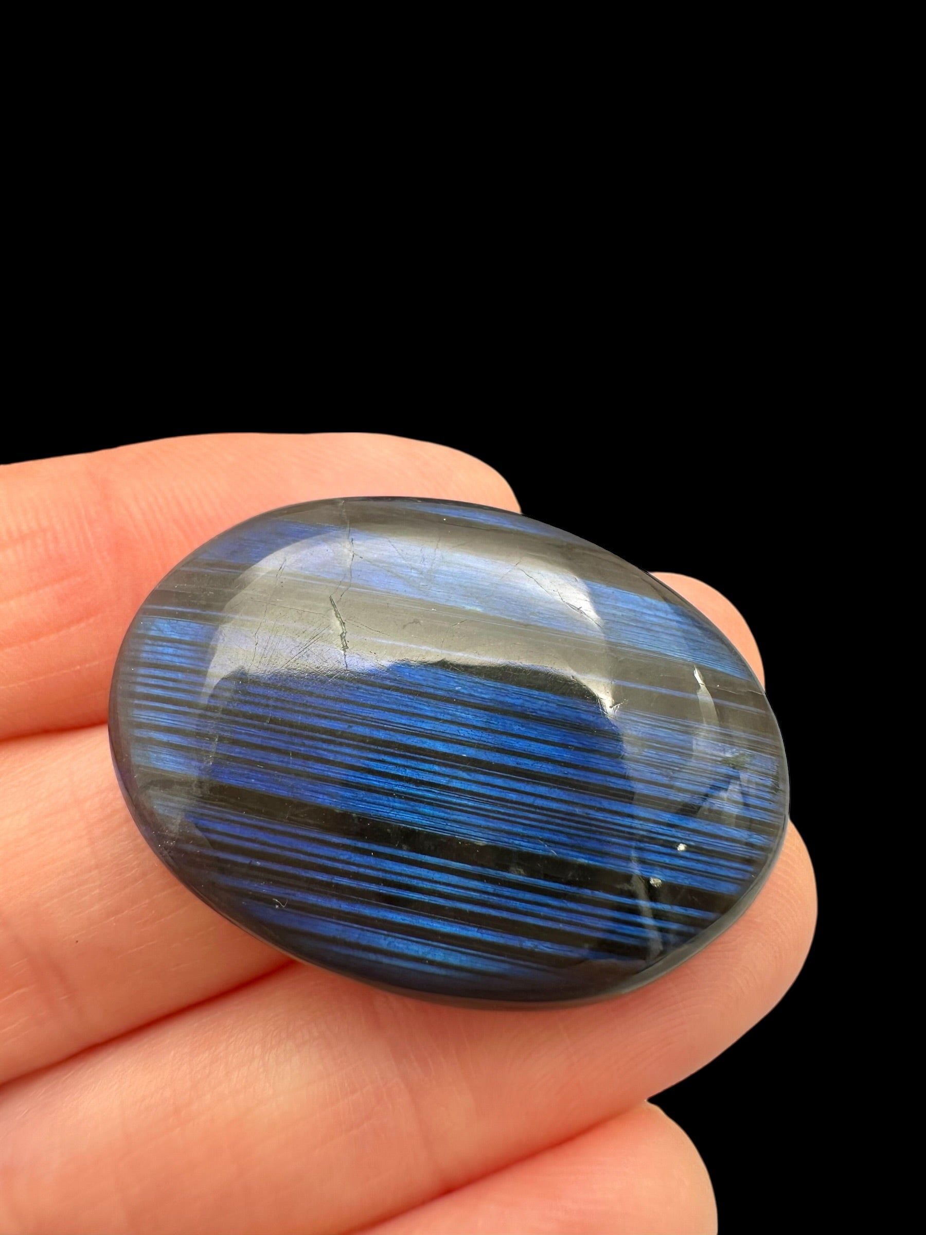 Labradorite cabochon – Madagascar