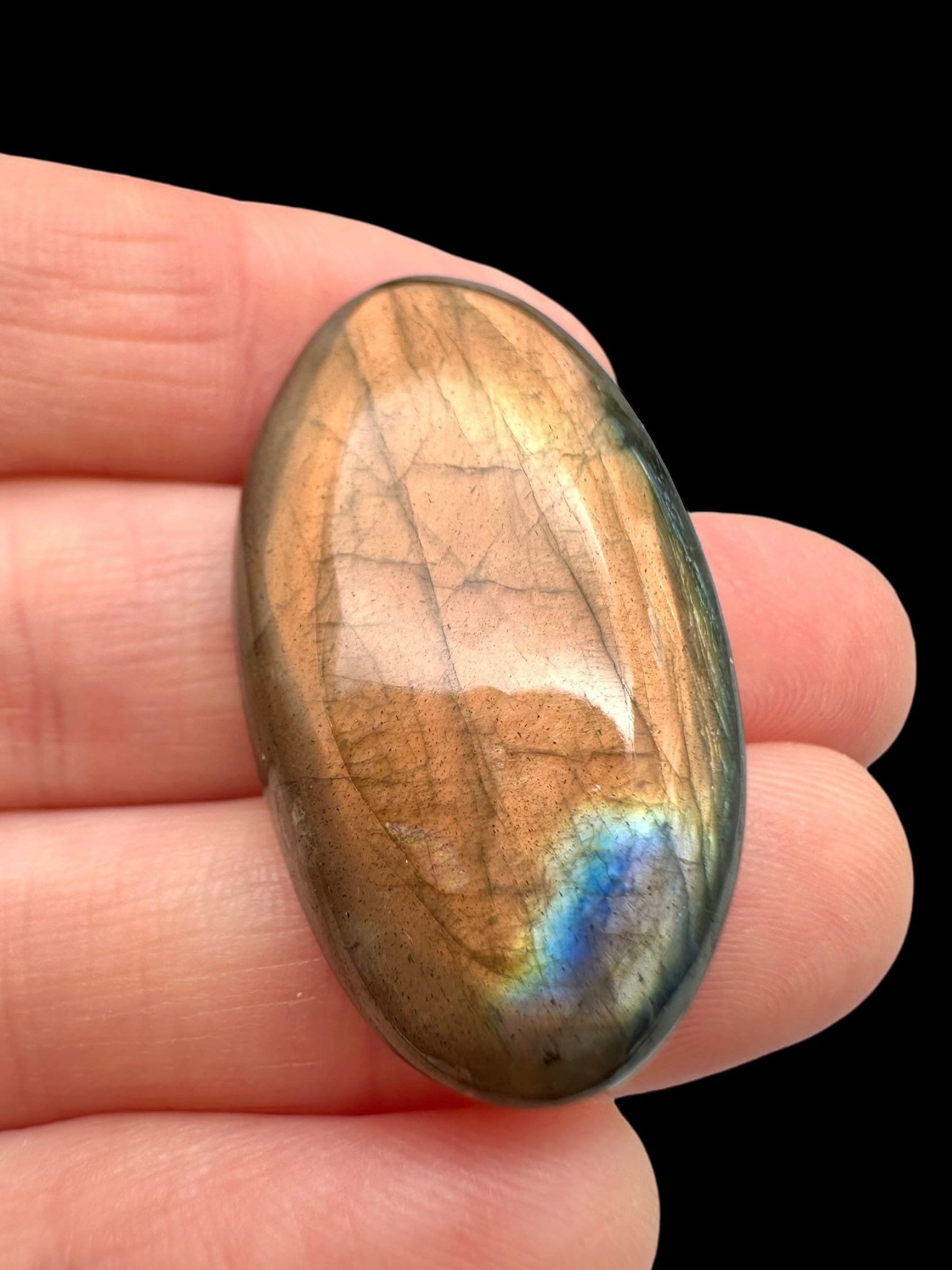 Labradorite cabochon – Madagascar