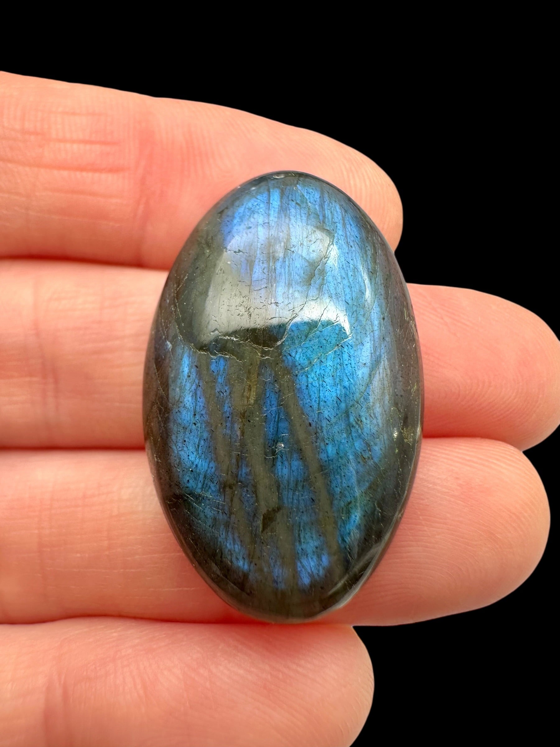 Labradorite cabochon – Madagascar