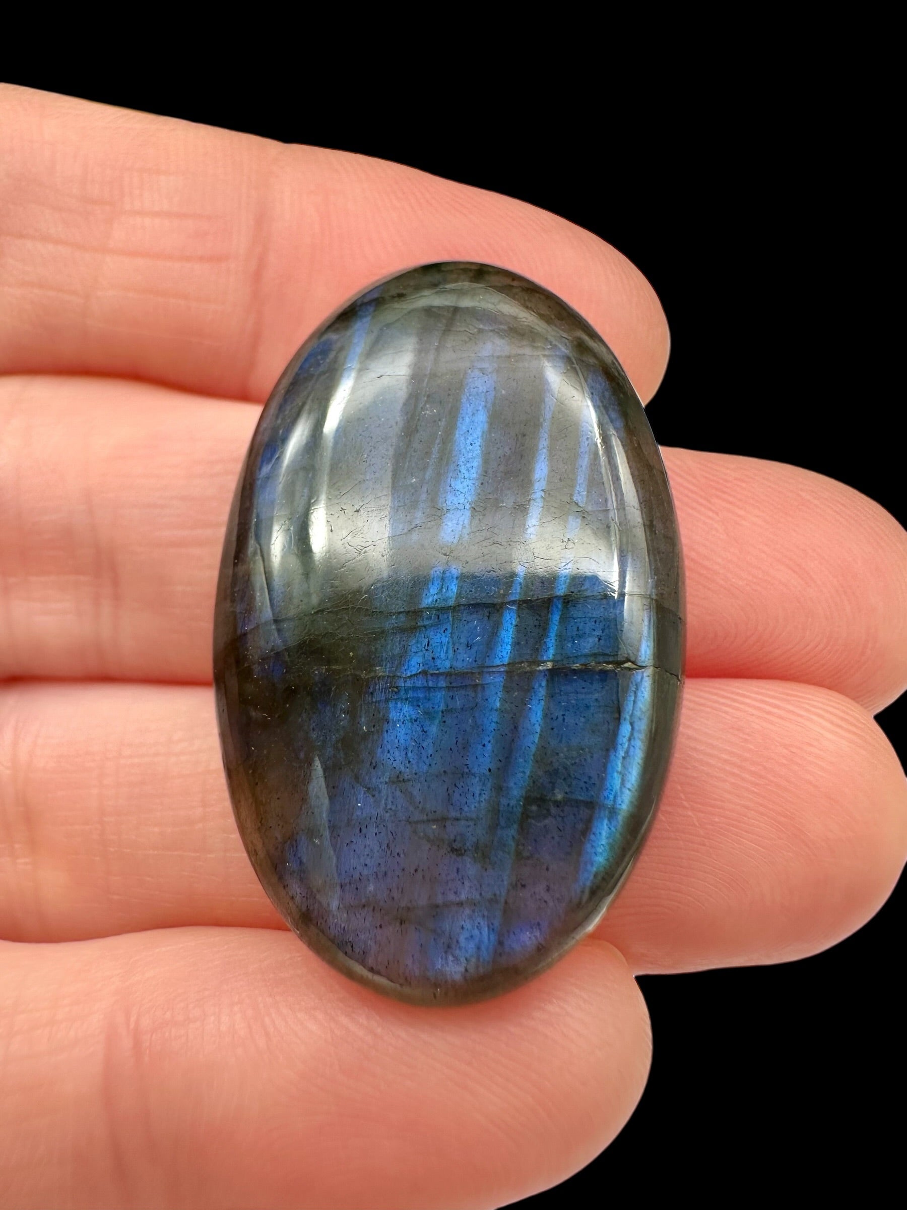 Labradorite cabochon – Madagascar