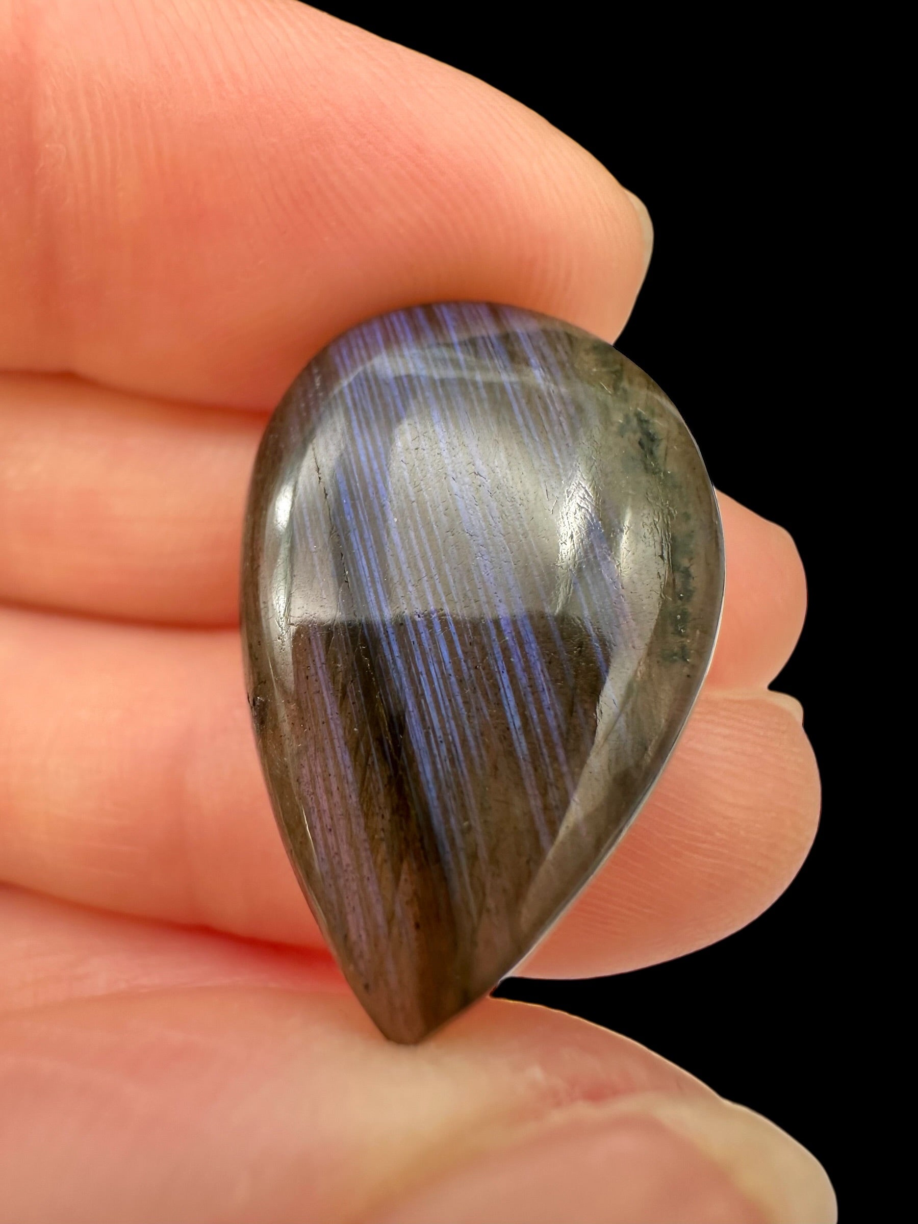Labradorite cabochon – Madagascar