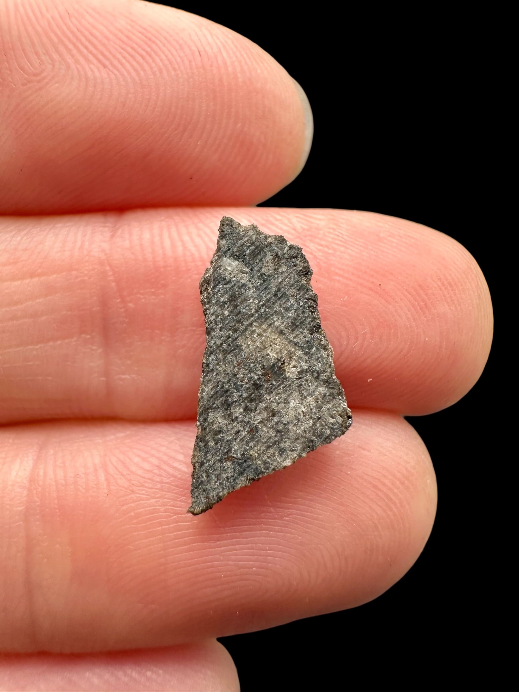 Meteorite Ksar Ghilane 022 – 0,4g – Tunisia - MEKG32