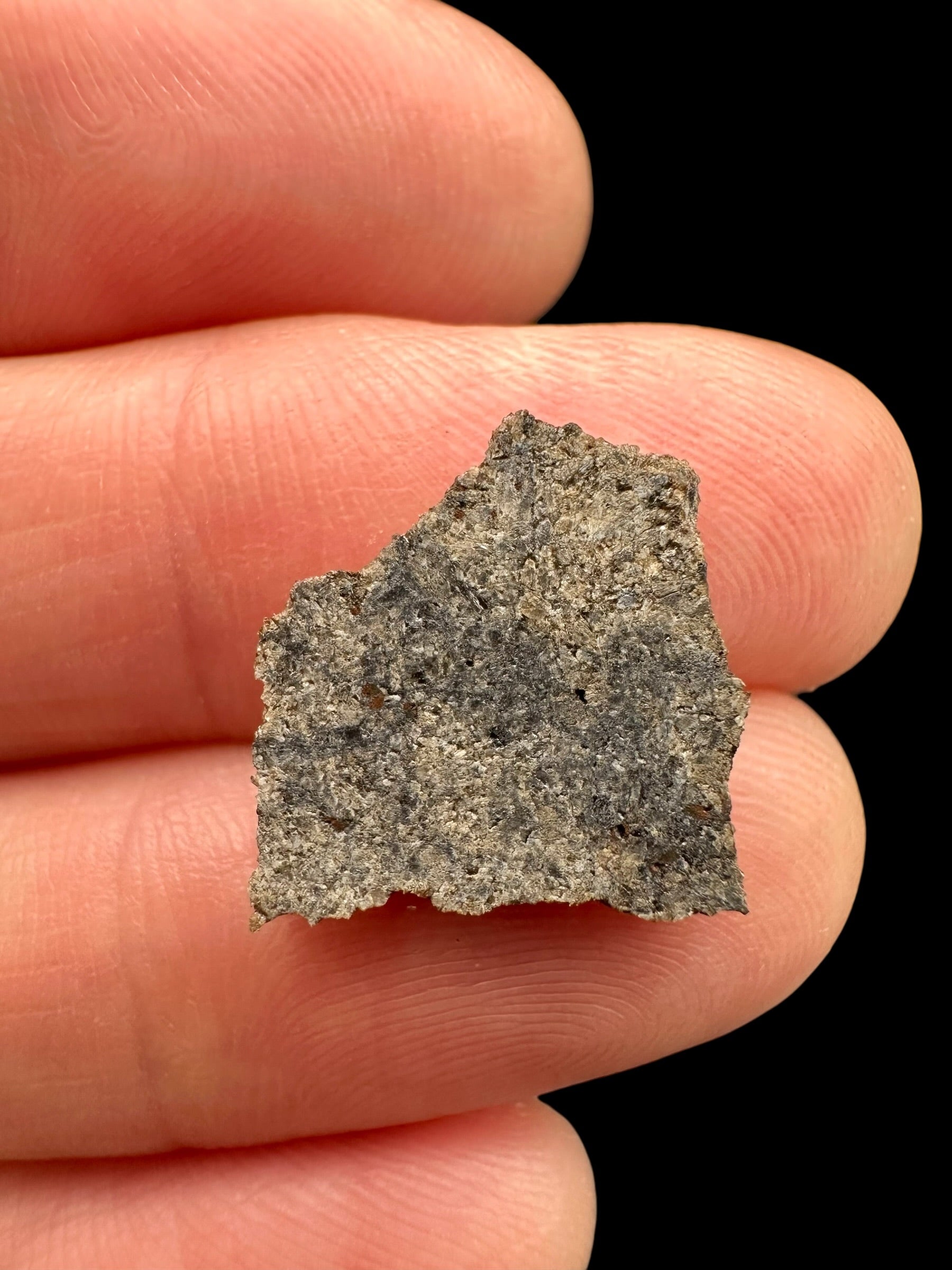 Meteorite Ksar Ghilane 022 – 0,8g – Tunisia - MEKG41