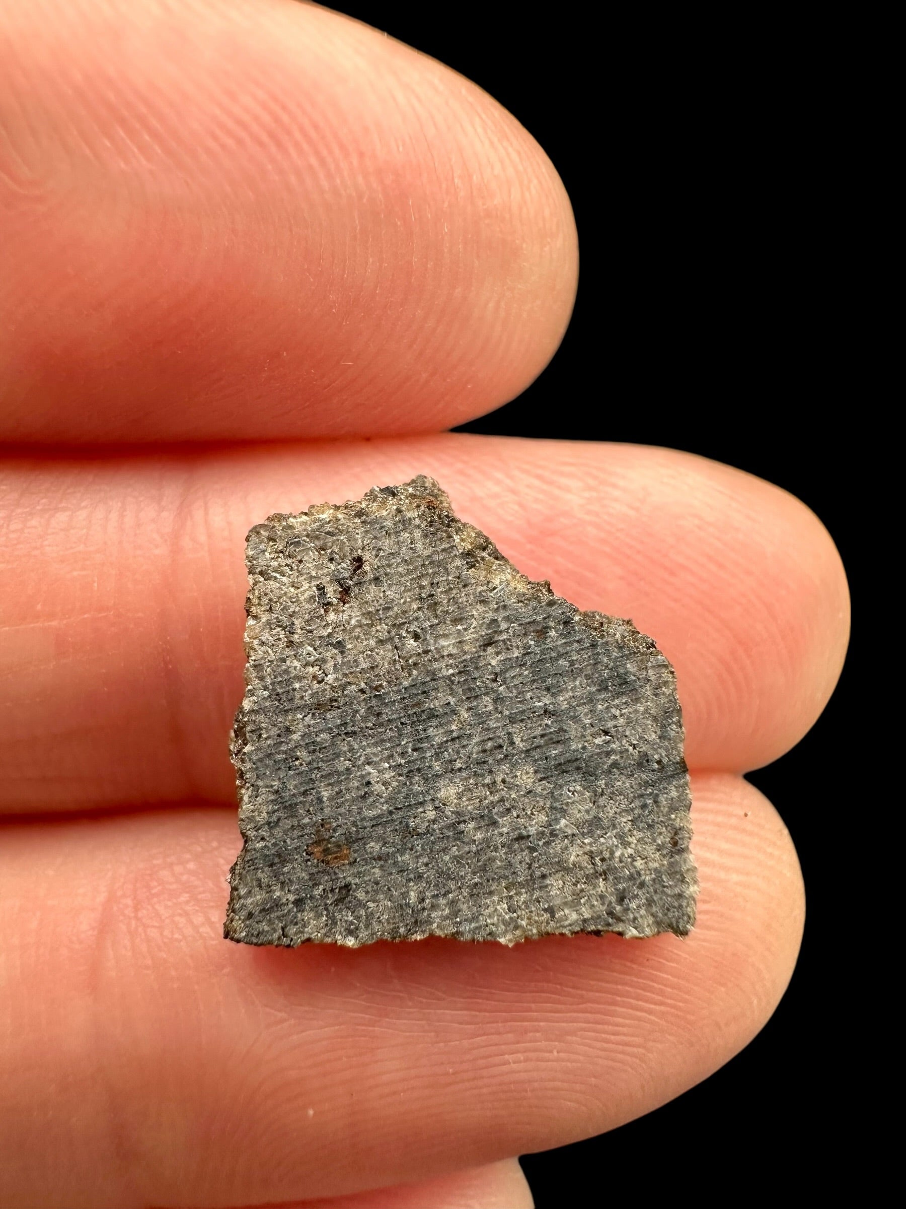 Meteorite Ksar Ghilane 022 – 0,8g – Tunisia - MEKG41