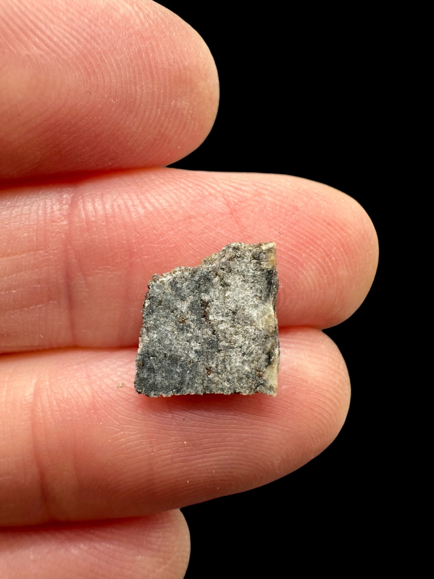 Meteorite Ksar Ghilane 022 – 0,4g – Tunisia - MEKG45
