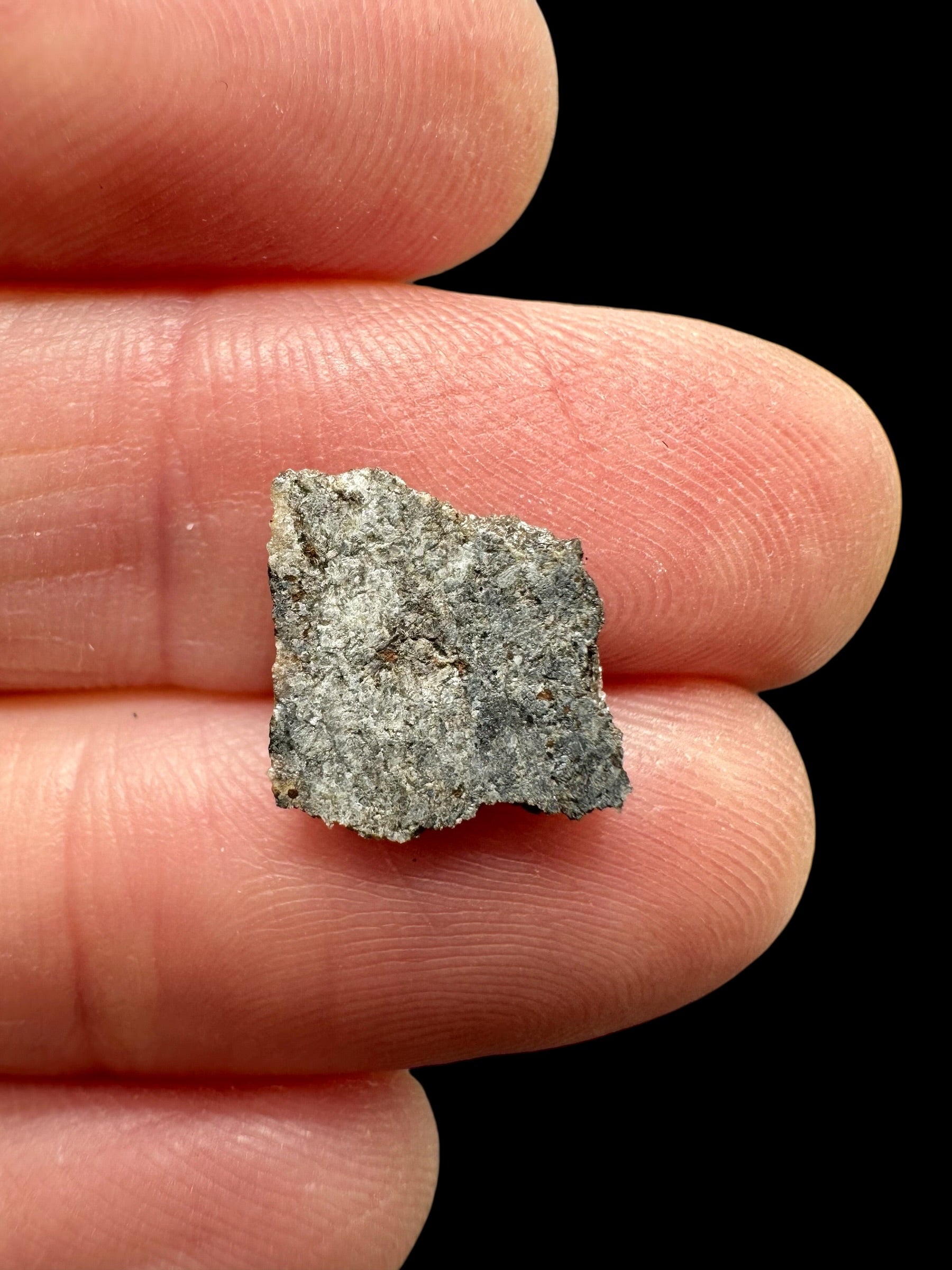 Meteorite Ksar Ghilane 022 – 0,4g – Tunisia - MEKG45
