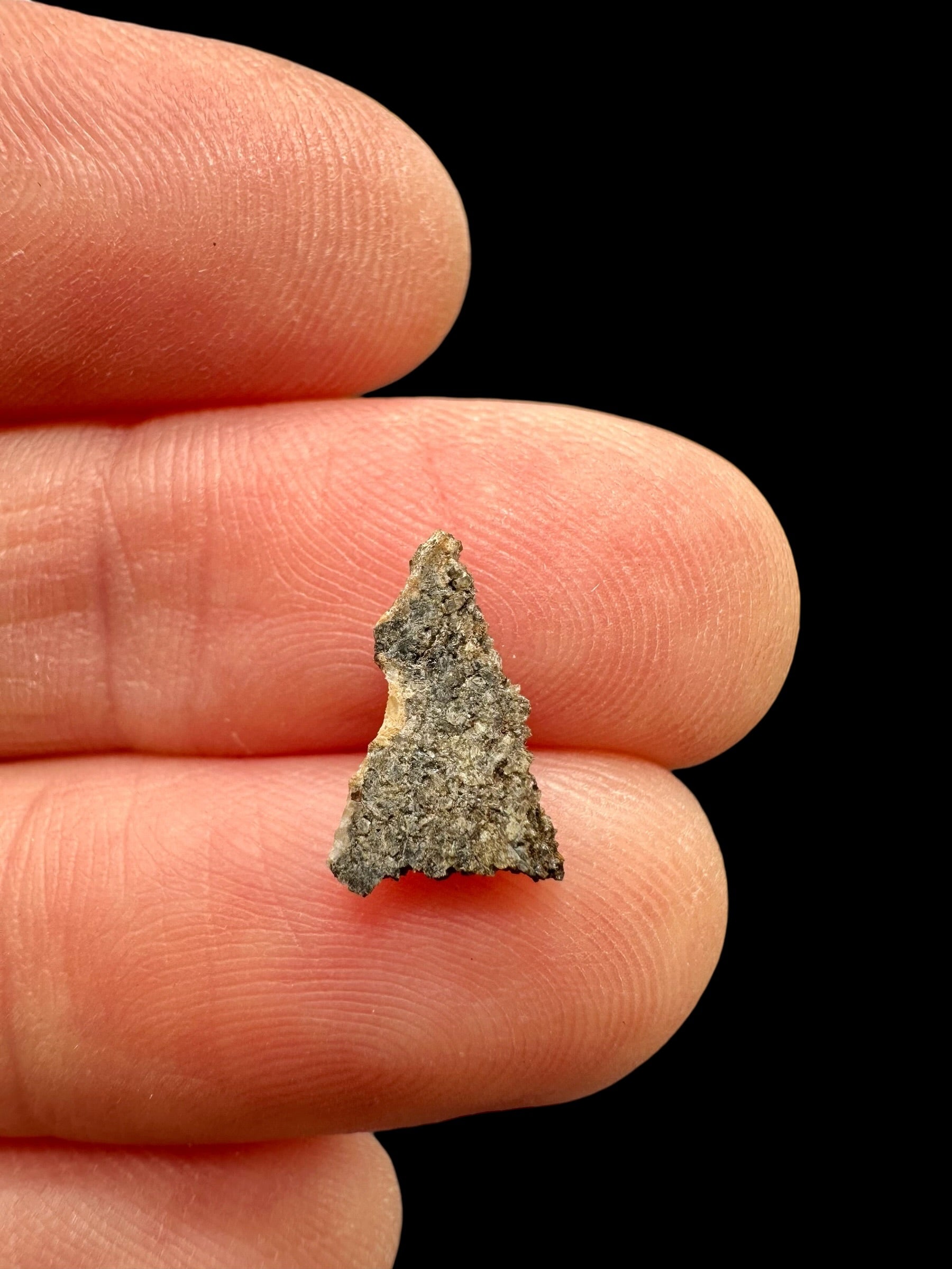 Meteorite Ksar Ghilane 022 – 0,2g – Tunisia - MEKG49