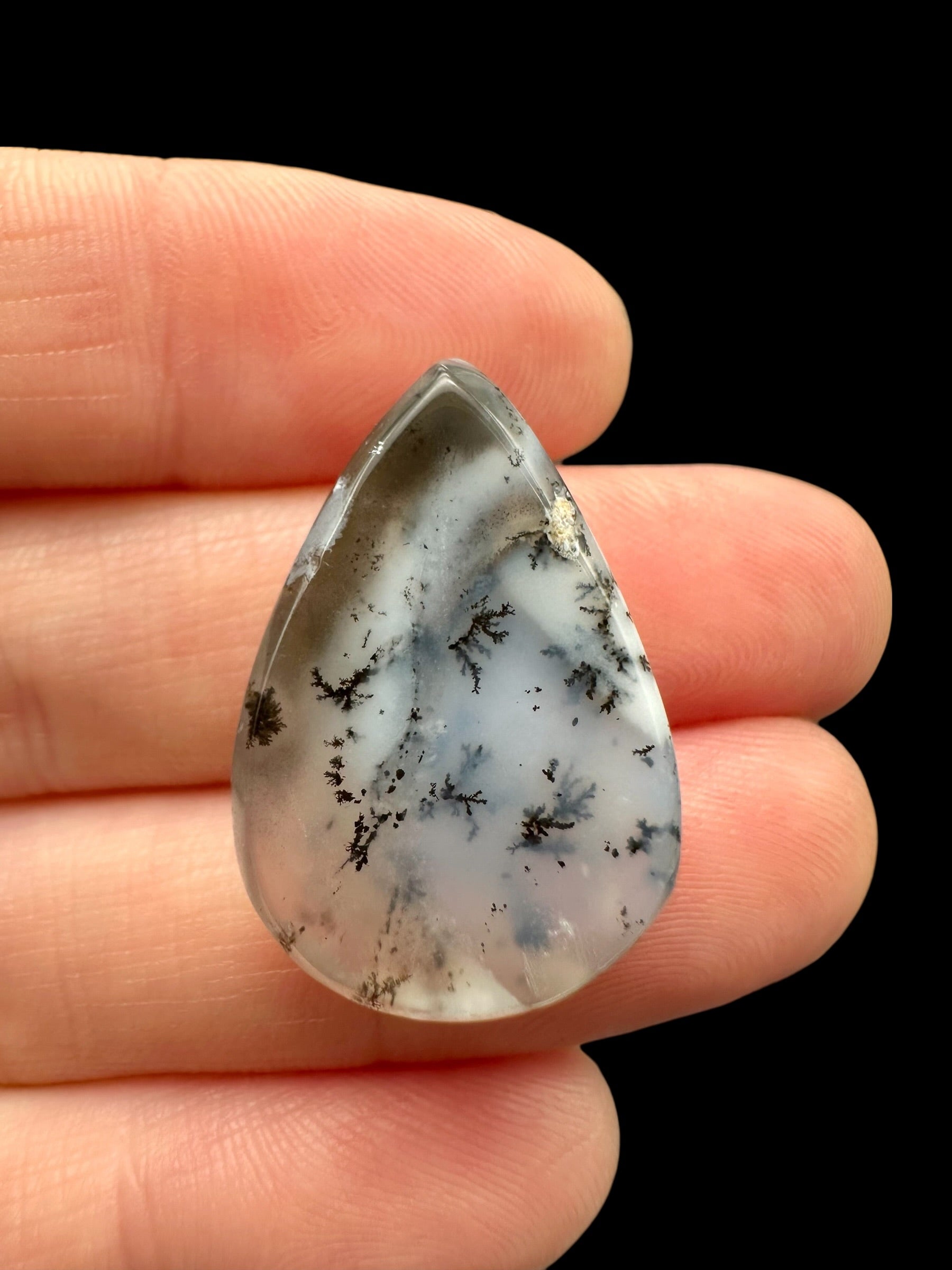 Dendritic opal cabochon – Madagascar - DOK03