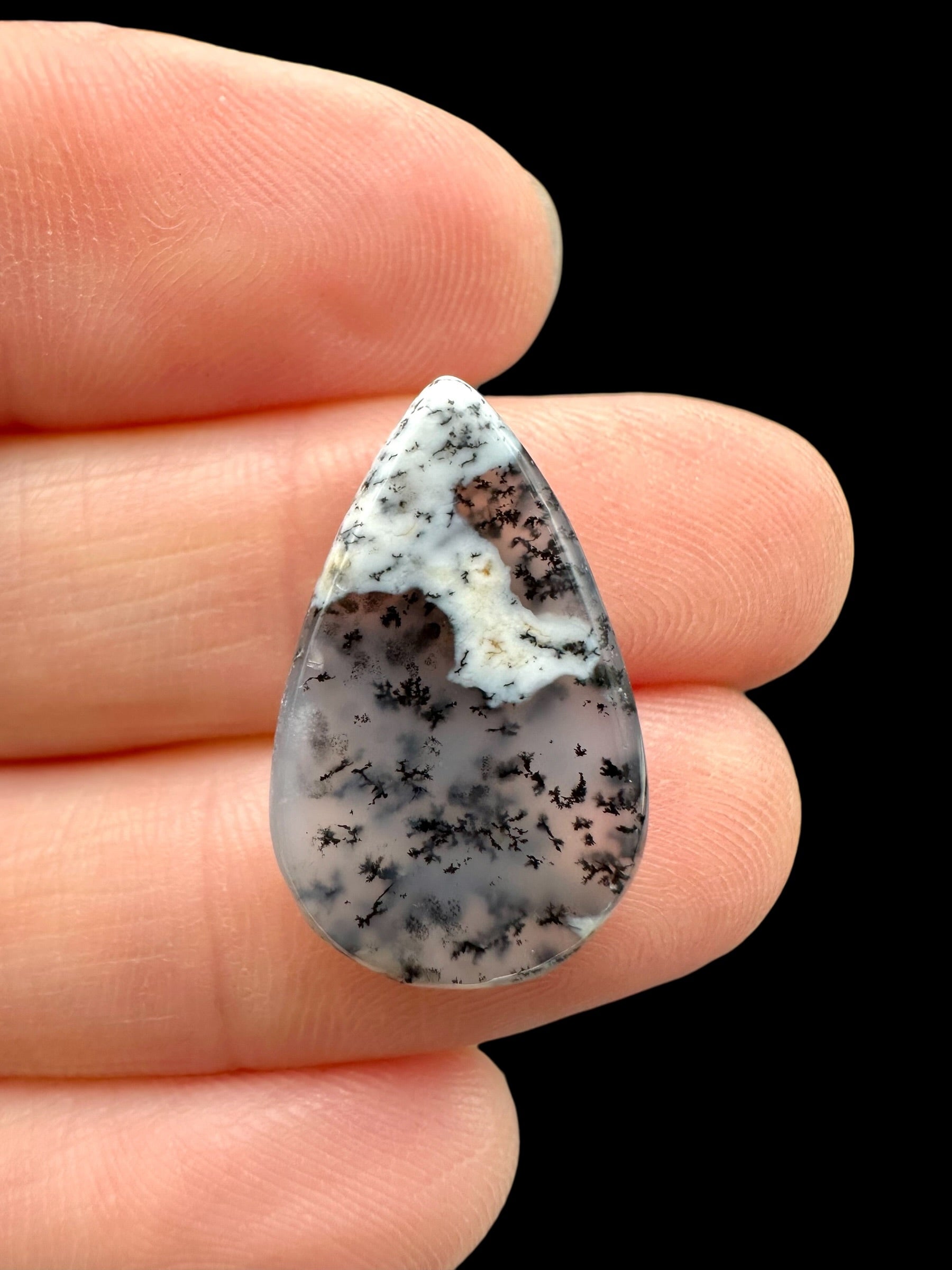 Dendritic opal cabochon – Madagascar - DOK05