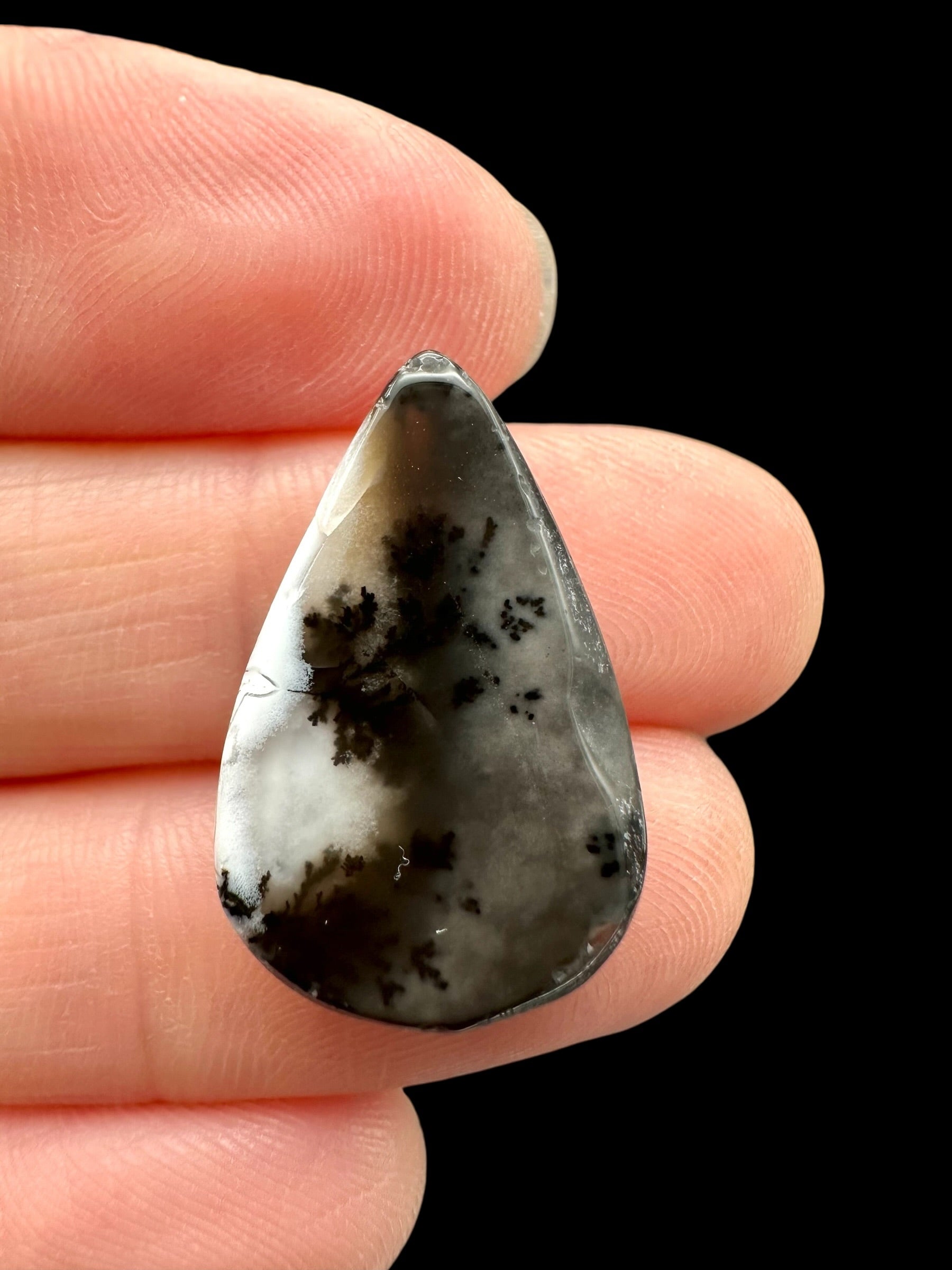 Dendritic opal cabochon – Madagascar - DOK06