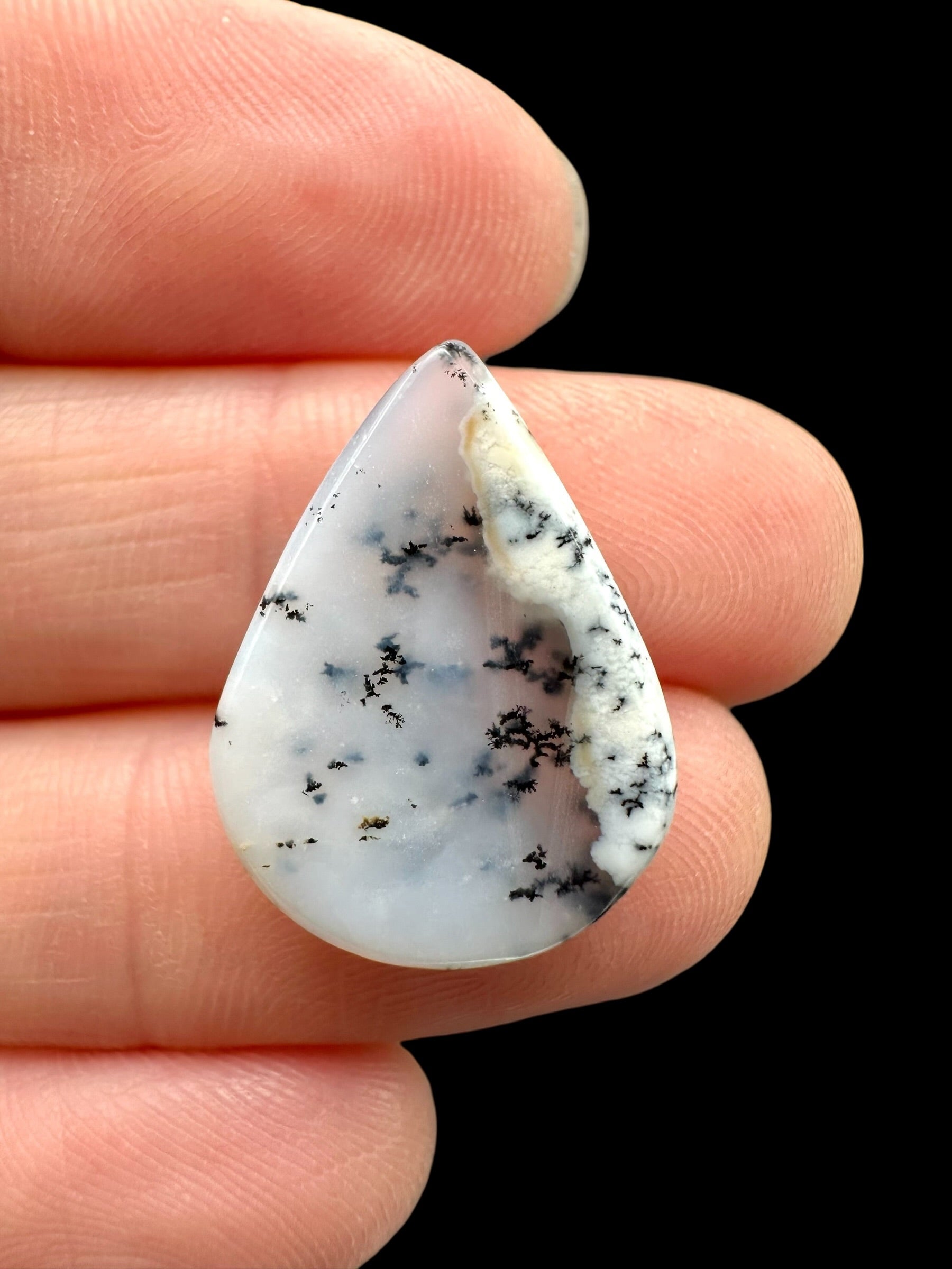 Dendritic opal cabochon – Madagascar - DOK07