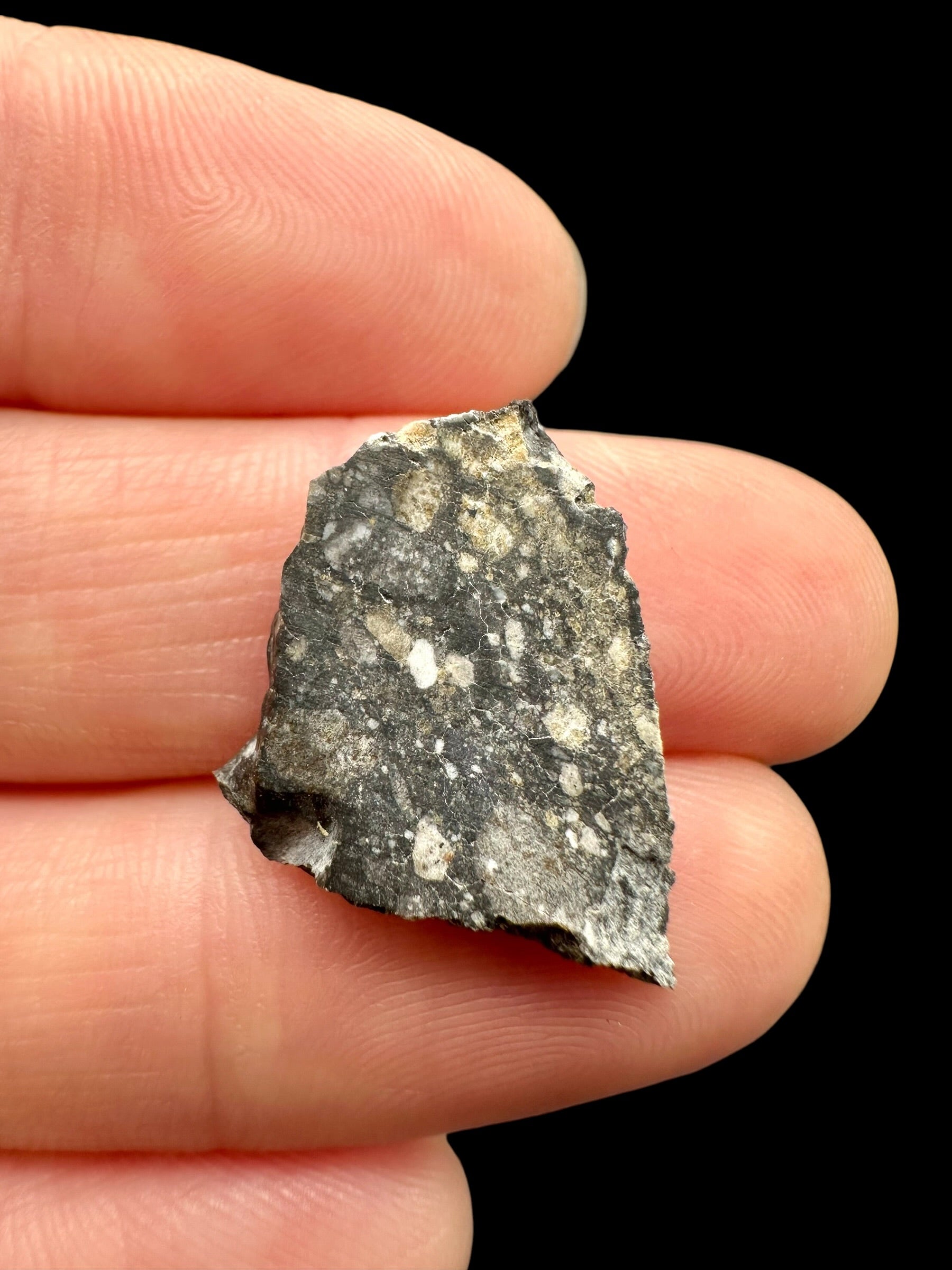 Lunar meteorite Ouargla 008 – 1,6g – Algeria - MEOU05