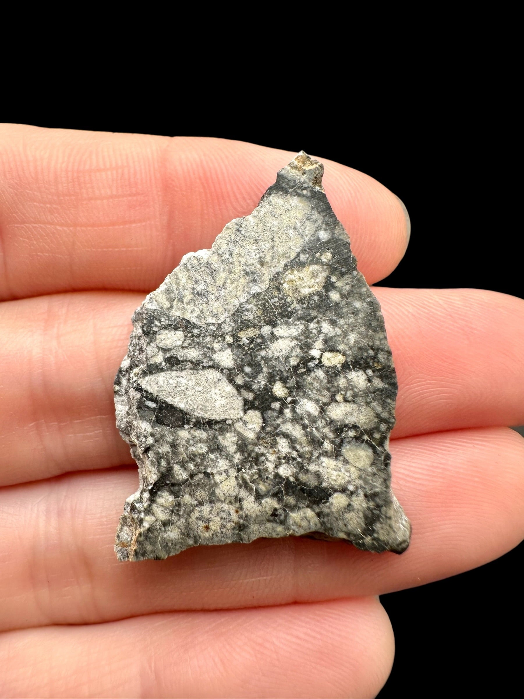 Lunar meteorite Ouargla 008 – 4,2g – Algeria - MEOU09