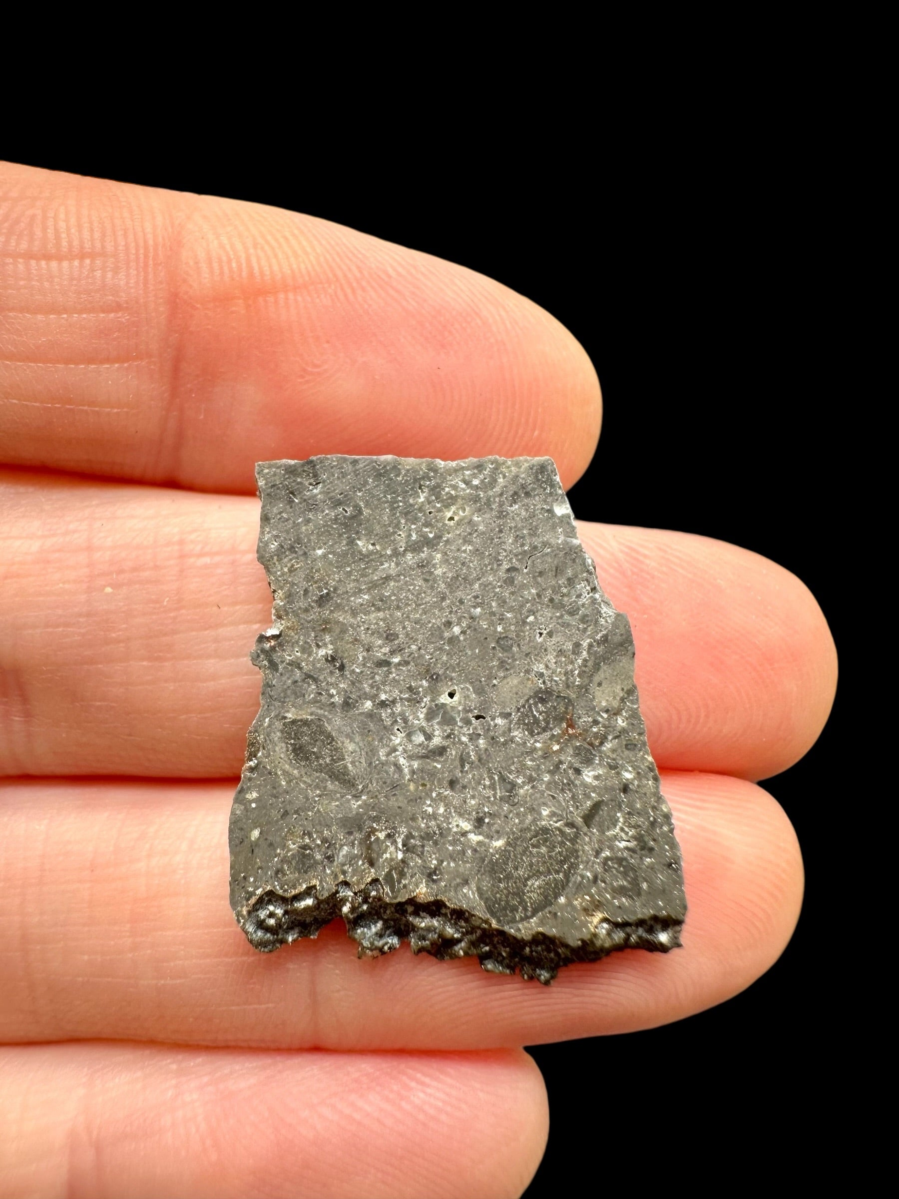 Lunar meteorite NWA 17865 – 2,3g – Algeria - MENWL01