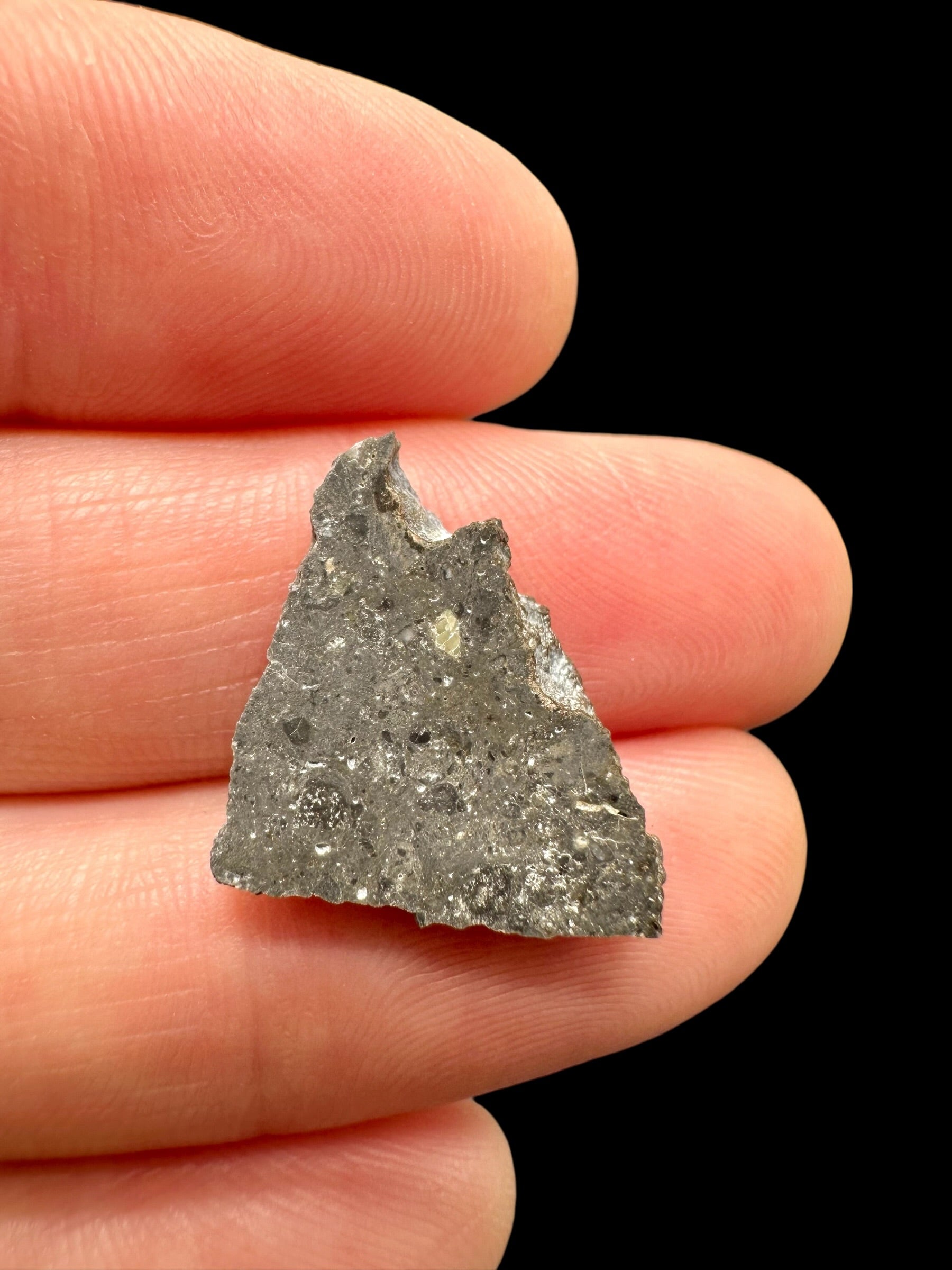 Lunar meteorite NWA 17865 – 1g – Algeria - MENWL08