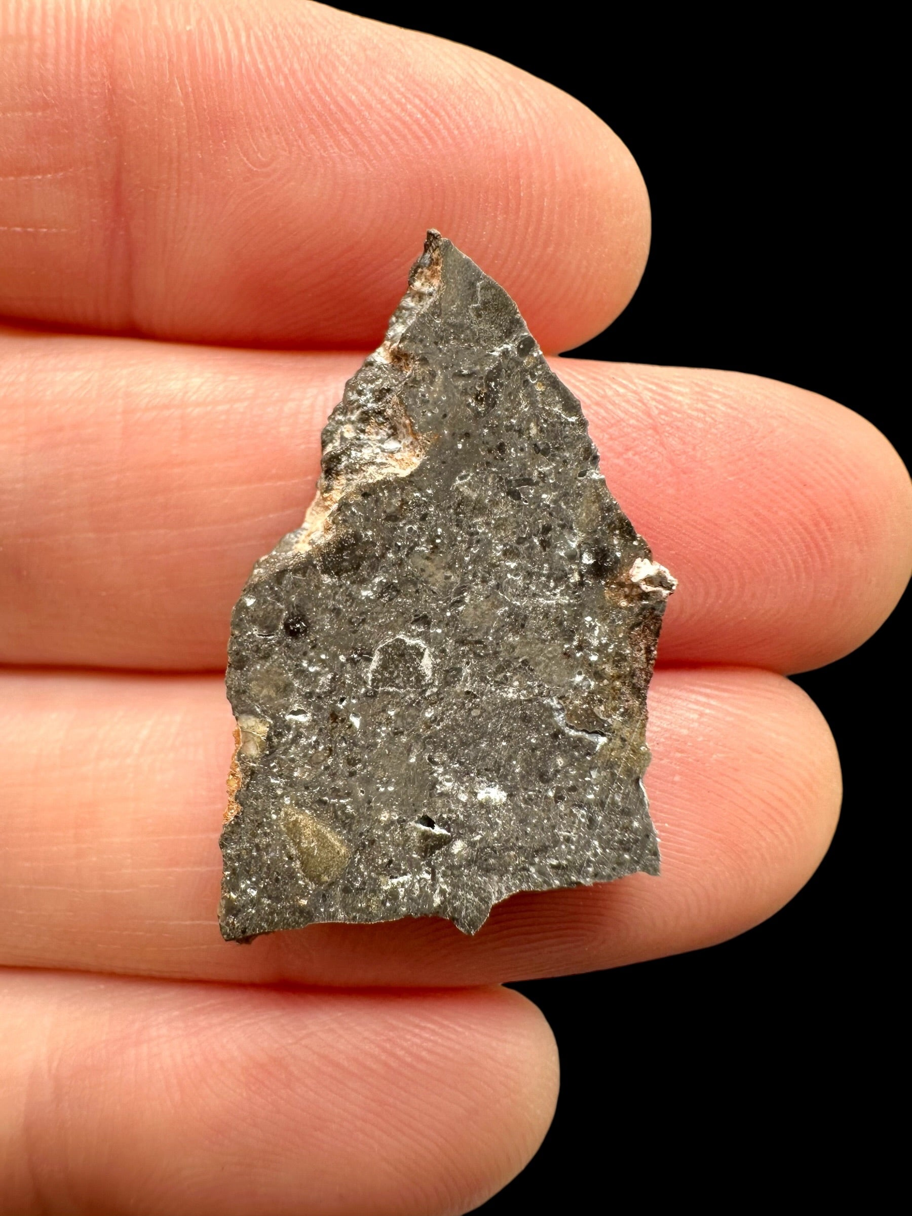 Lunar meteorite NWA 17865 – 1,8g – Algeria