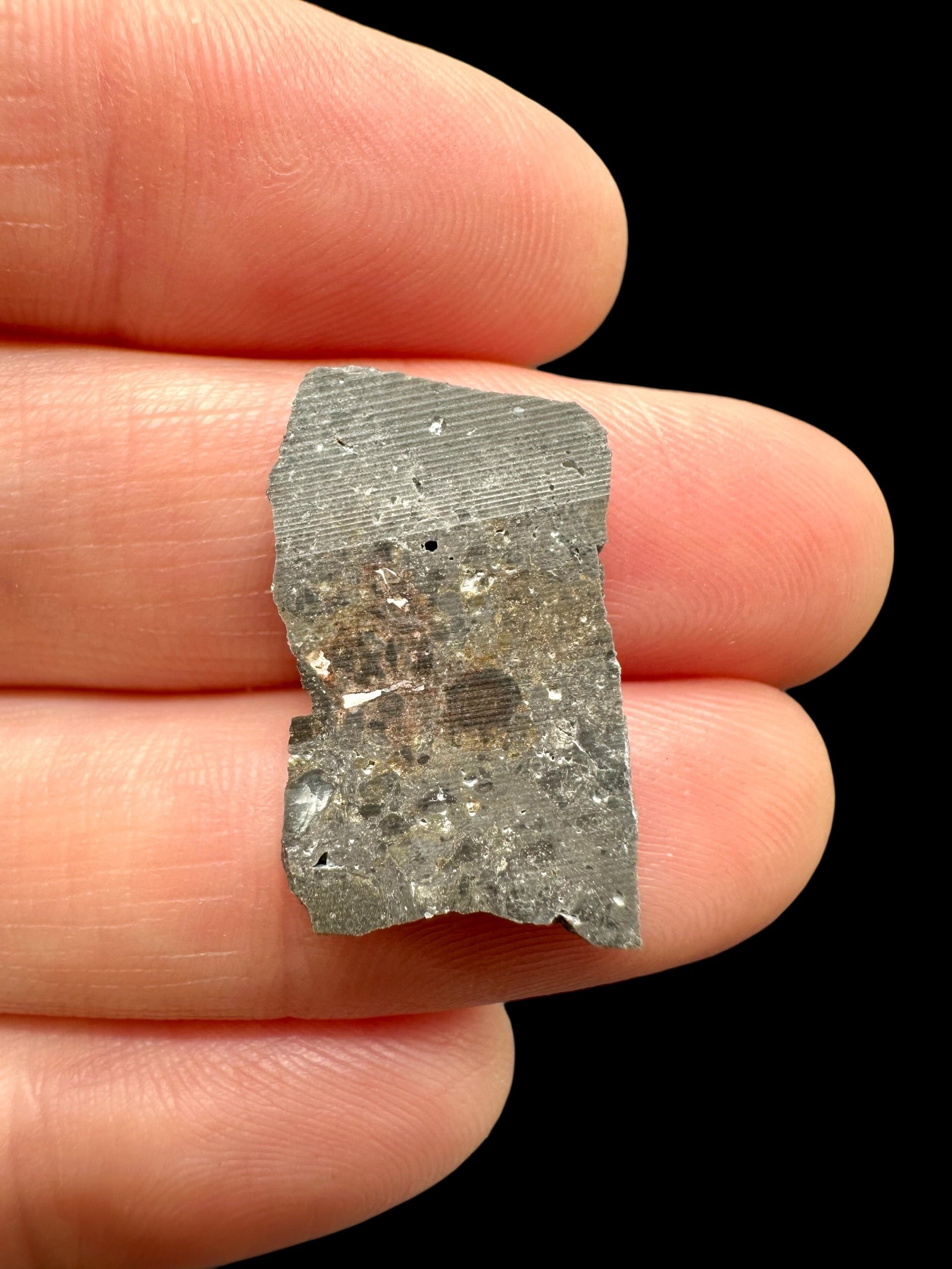 Lunar meteorite NWA 17865 – 1,6g – Algeria - MENWL11