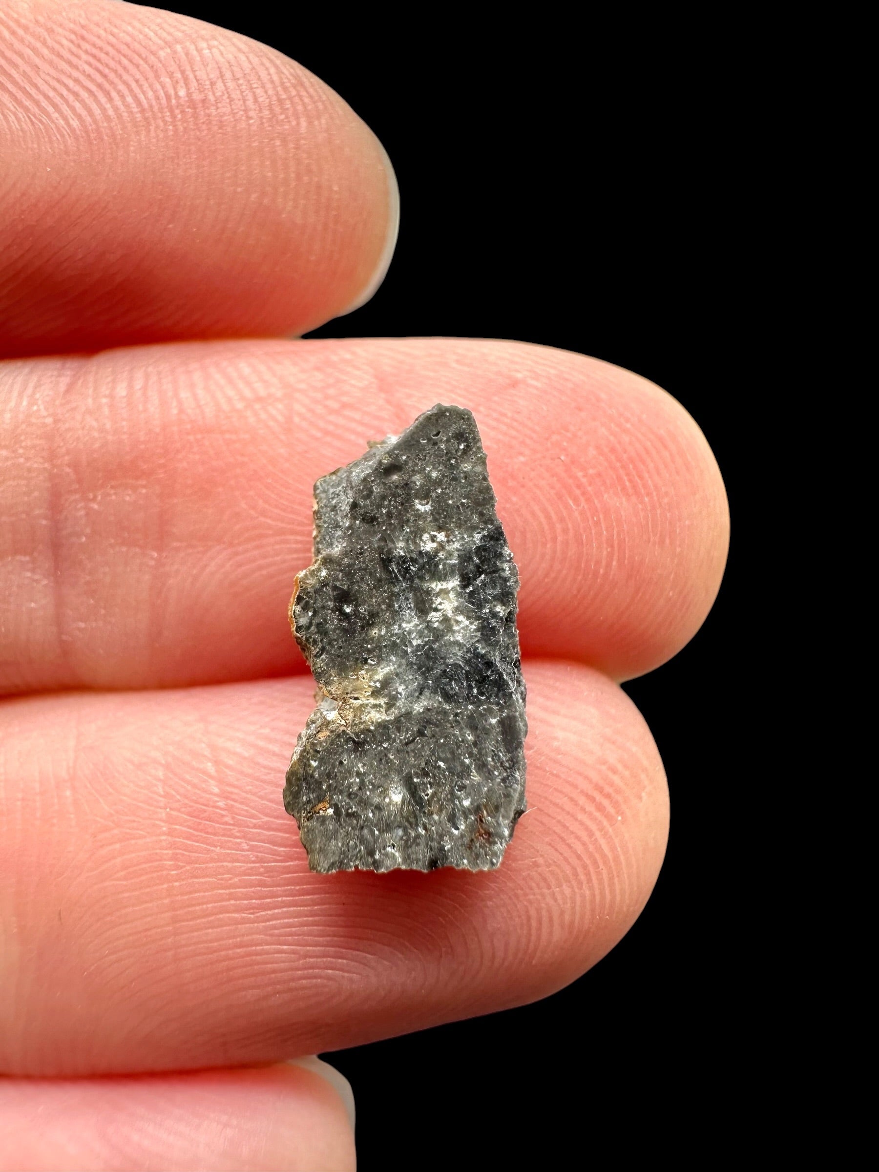 Lunar meteorite NWA 17865 – 0,4g – Algeria - MENWL13