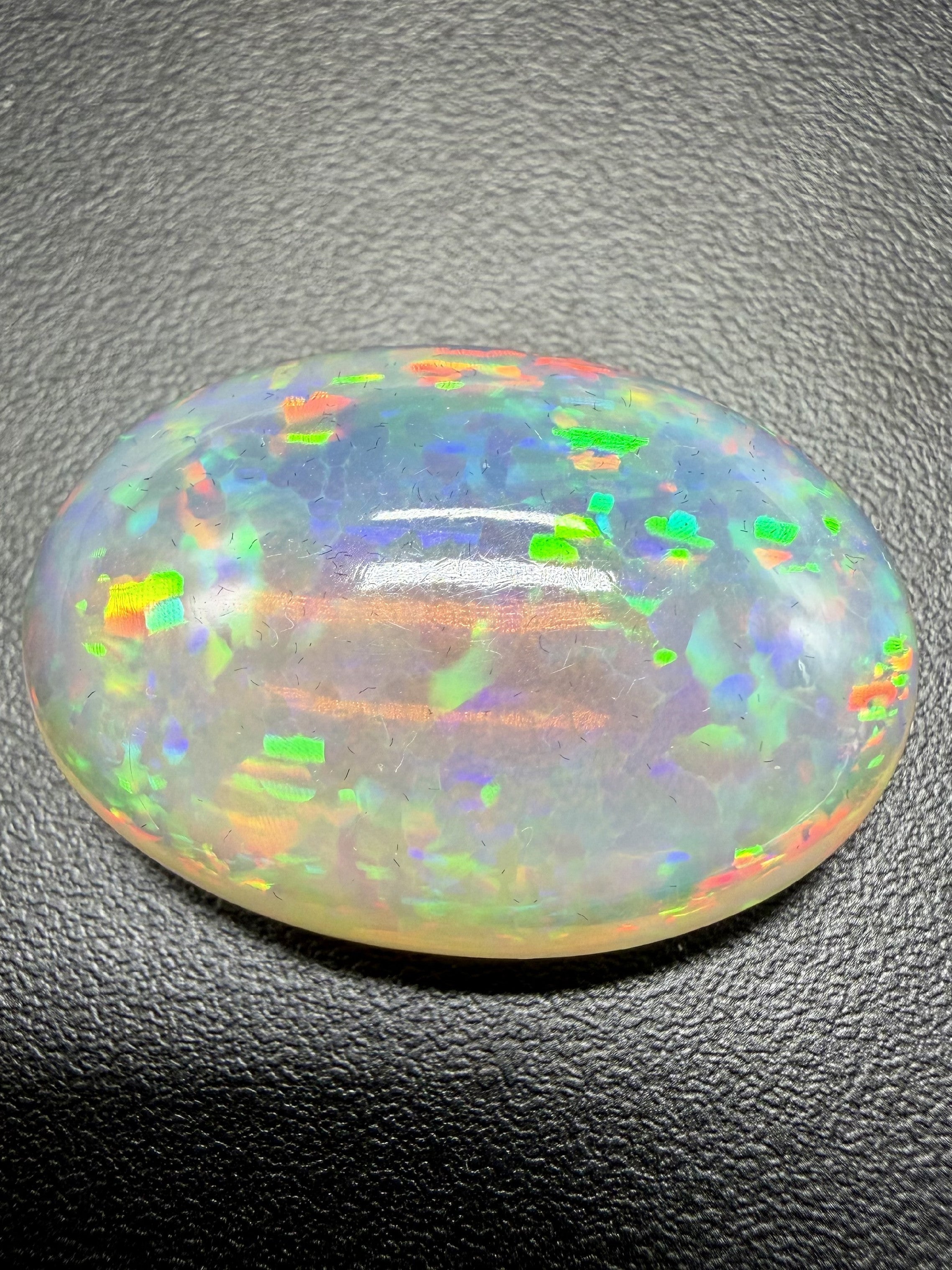 XXL Precious opal 25,7ct – Cabochon – Welo, Ethiopia - OPK135