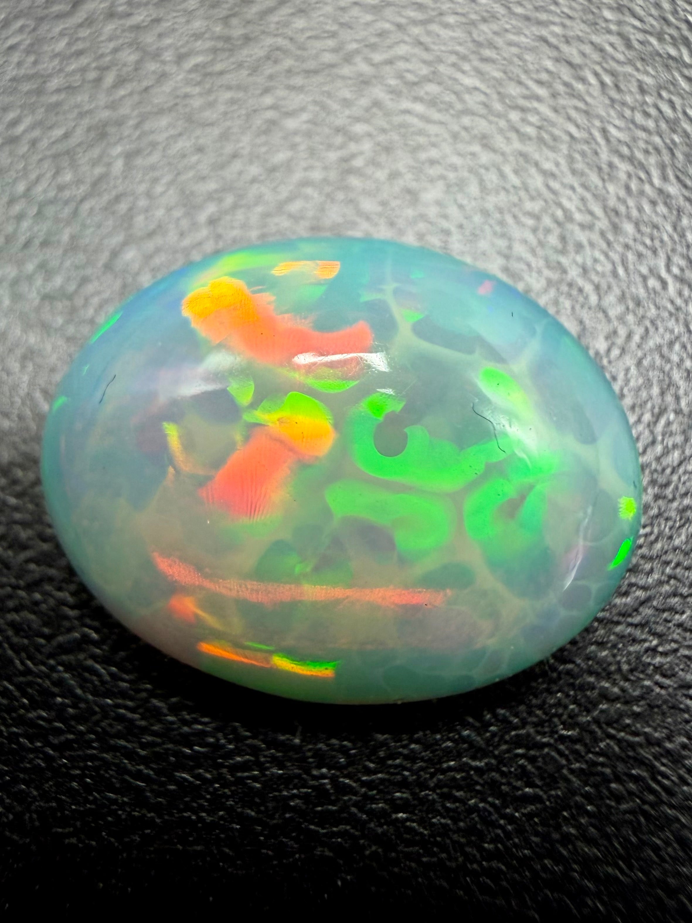Precious opal 4,9ct – Cabochon – Welo, Ethiopia - OPK139