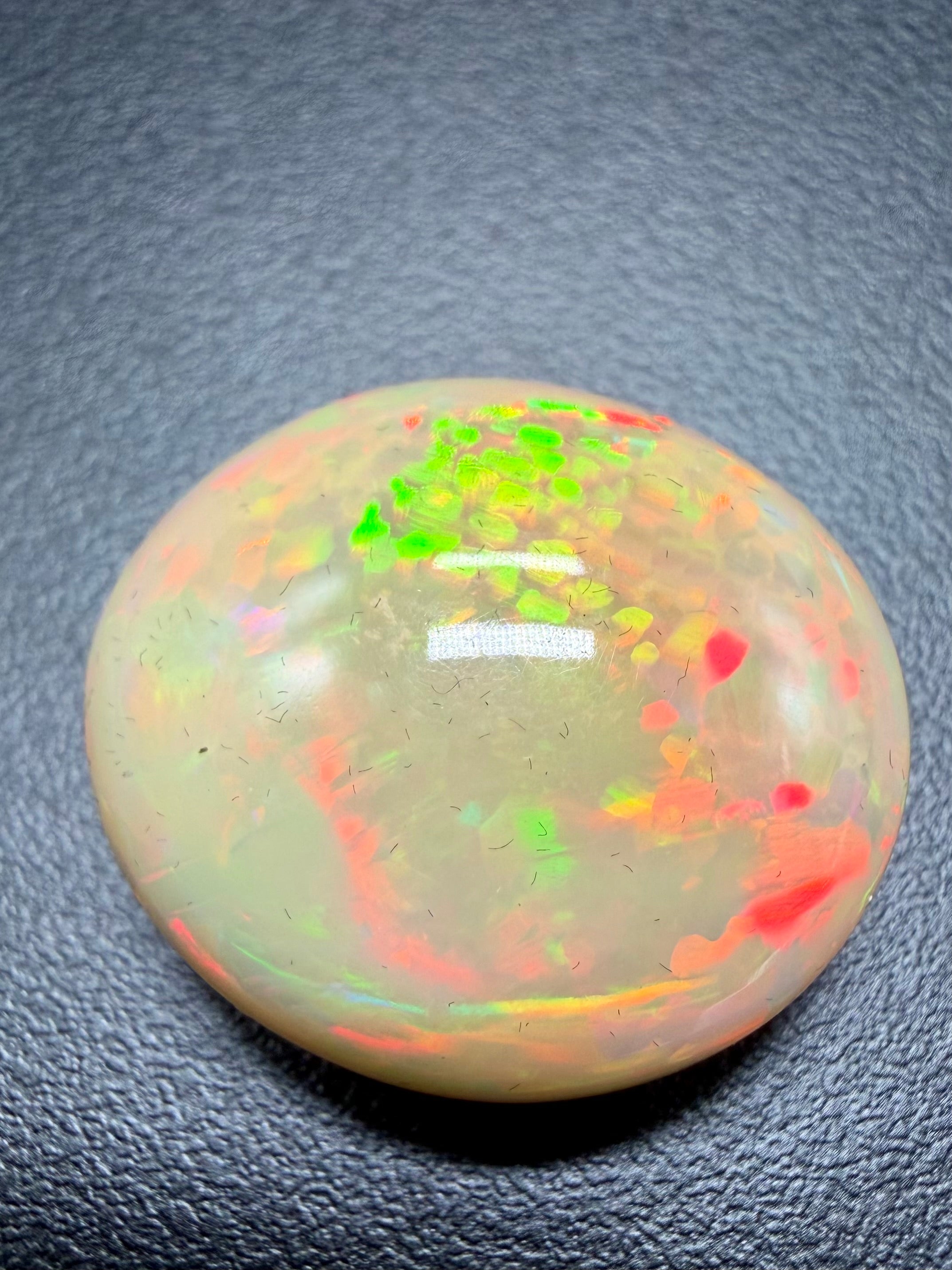 XXL Precious opal 15,3ct – Cabochon – Welo, Ethiopia - OPK143