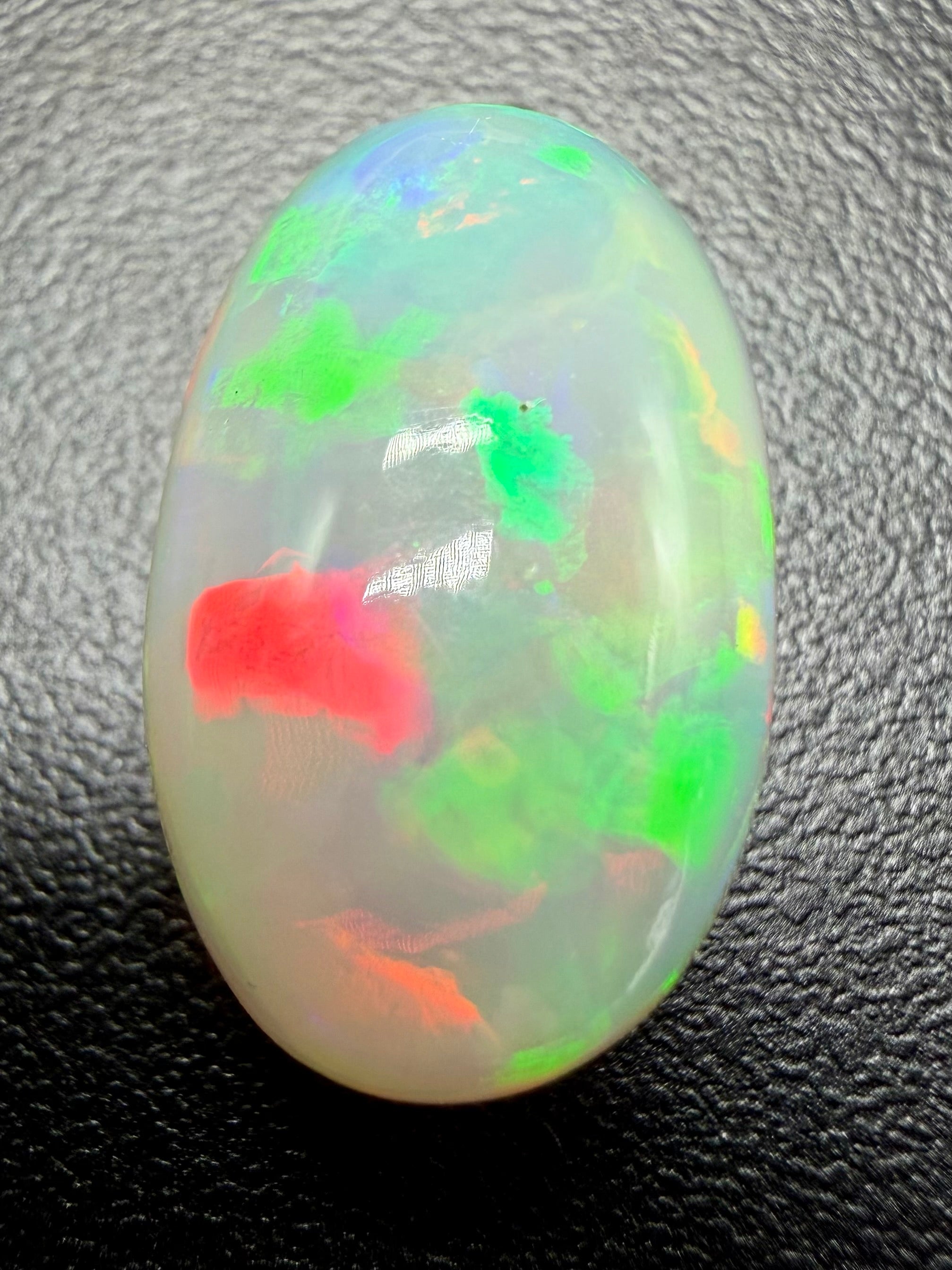Precious opal 6,15ct – Cabochon – Welo, Ethiopia - OPK146