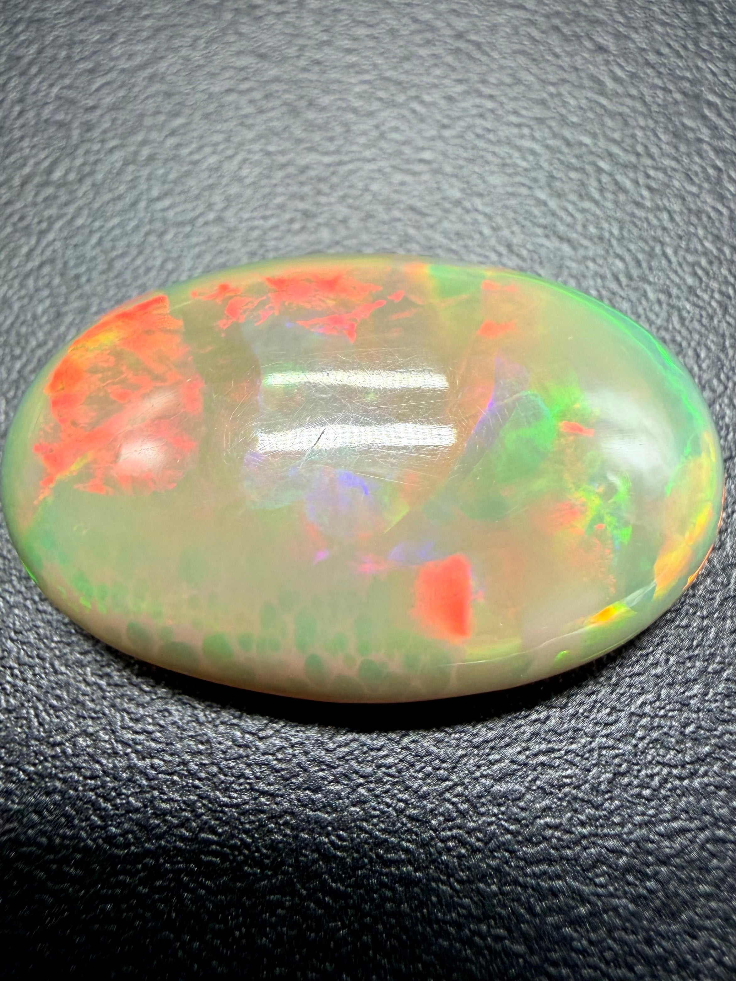 Precious opal 10,1ct – Cabochon – Welo, Ethiopia - OPK148