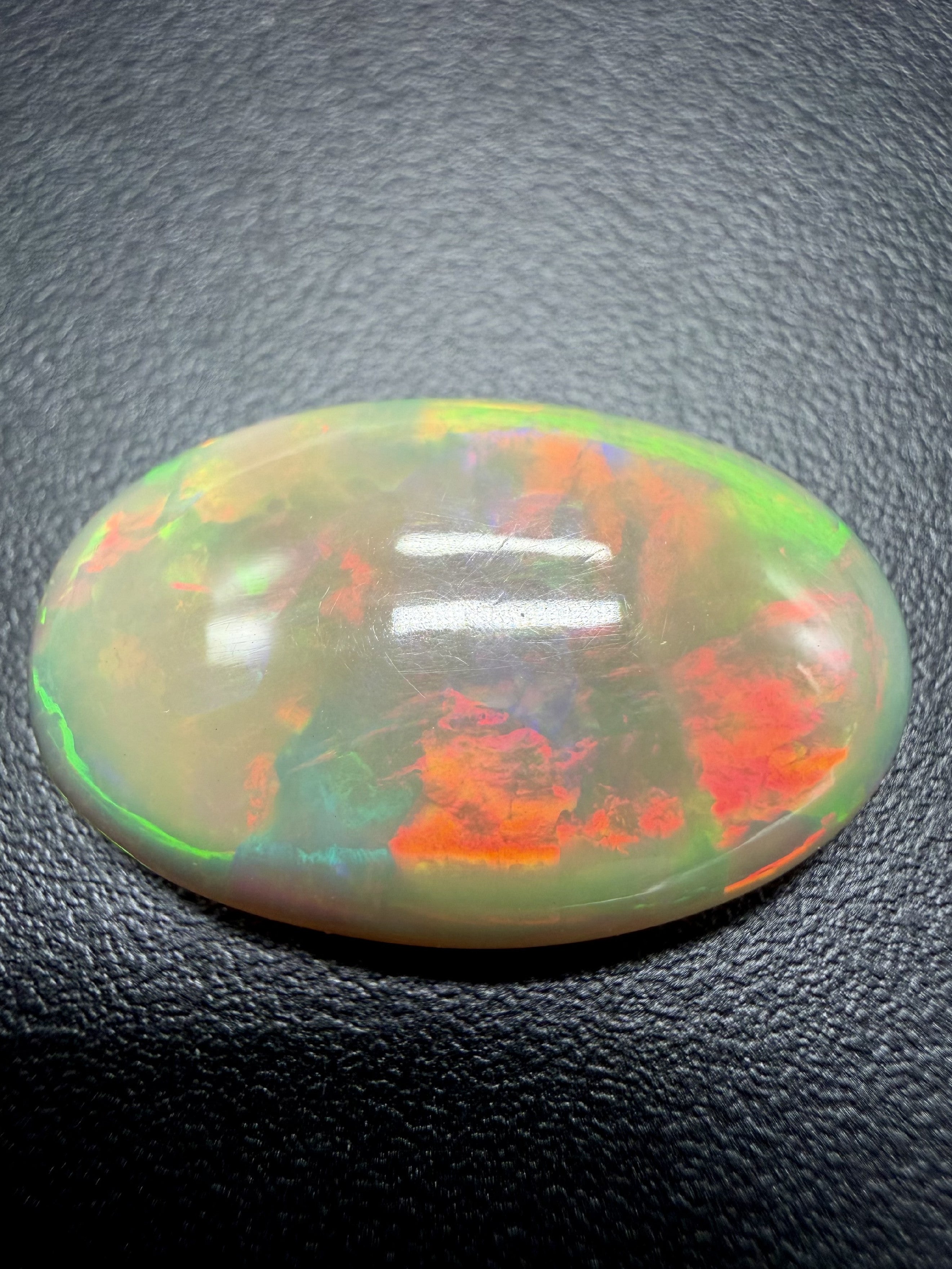 Precious opal 10,1ct – Cabochon – Welo, Ethiopia - OPK148