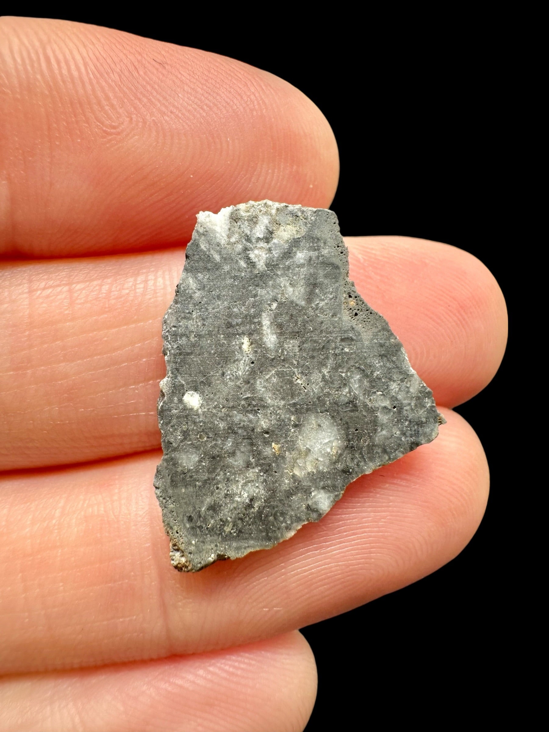 Lunar meteorite NWA 15629 – 1,3g – Northwest Africa - MENWM01